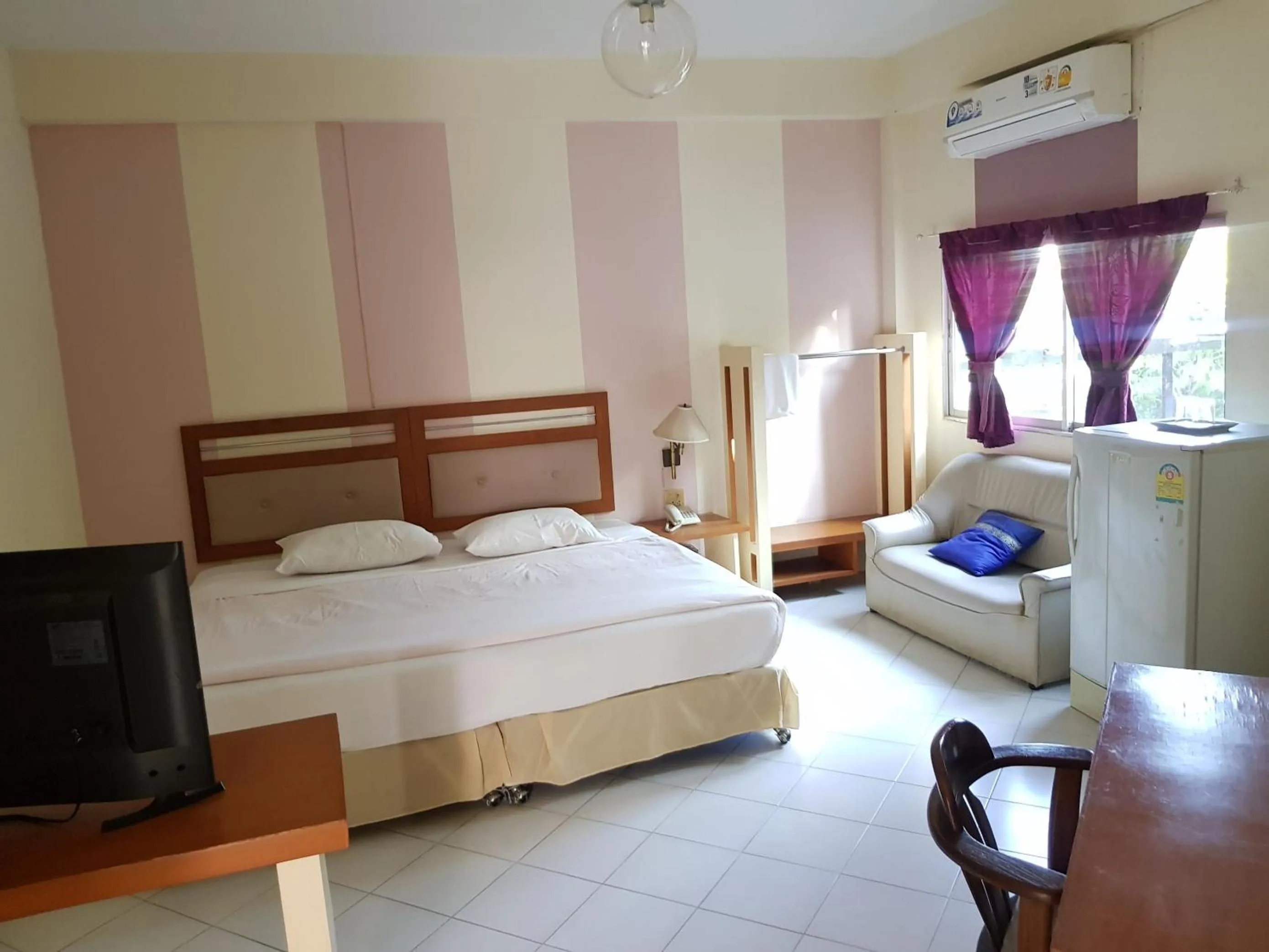 Superior Double Room in Casa Holiday Hotel SHA
