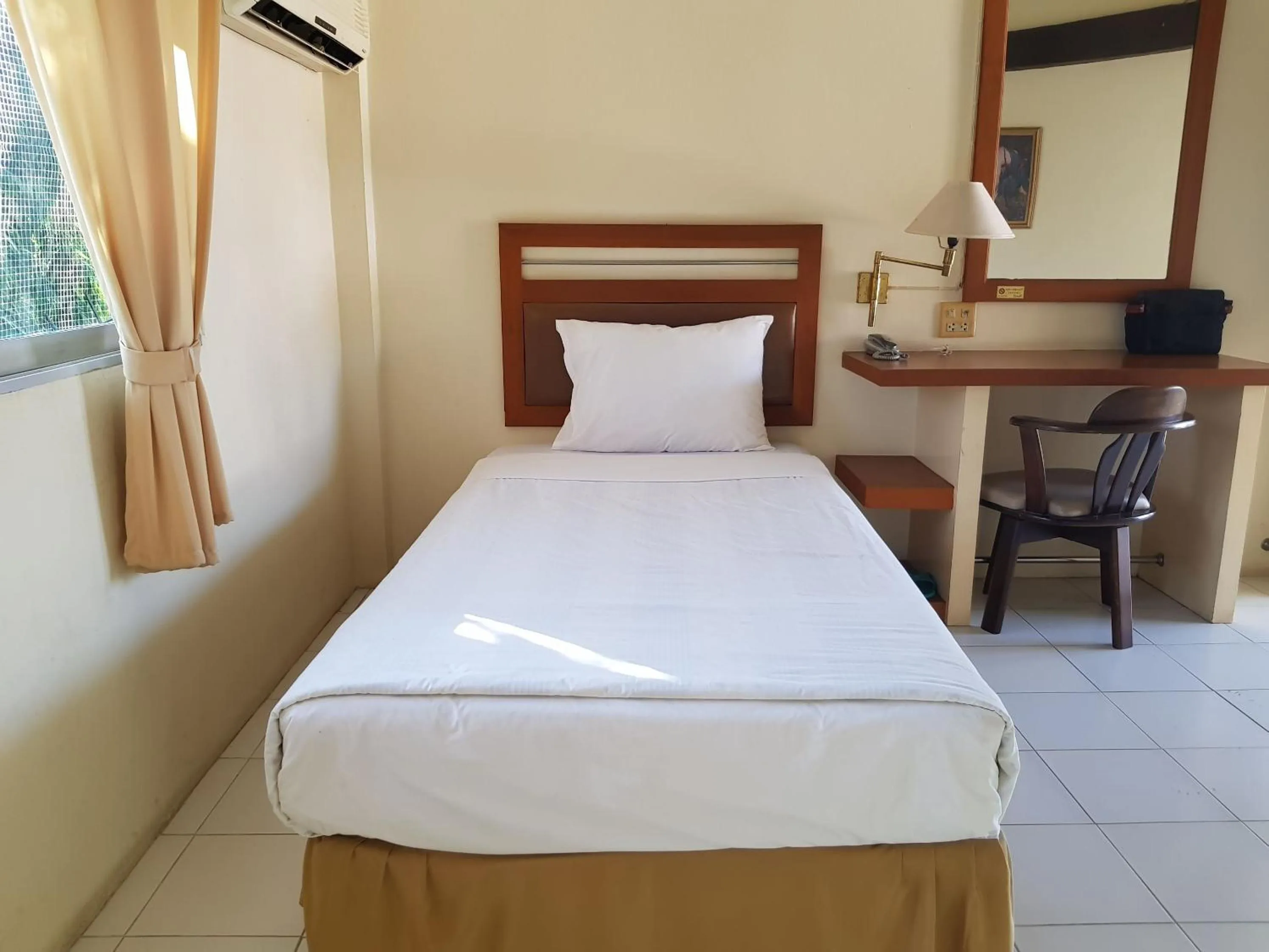 Photo of the whole room, Bed in Casa Holiday Hotel SHA