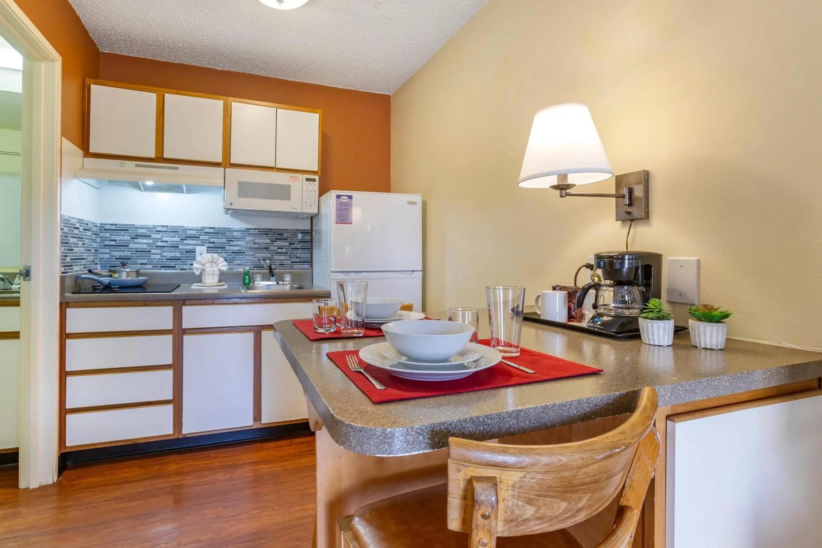 Bedroom in Suburban Studios Albuquerque Uptown