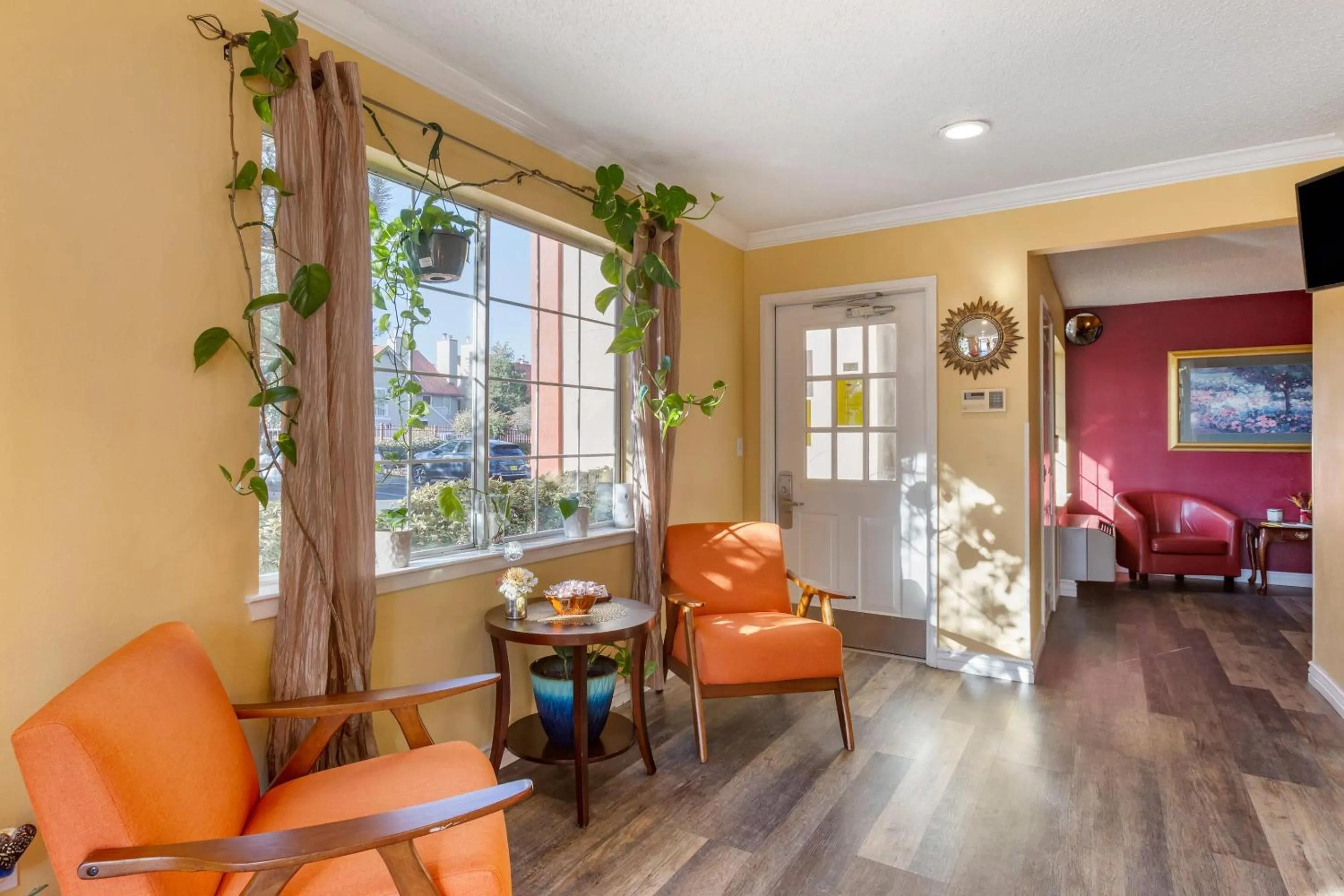 Lobby or reception in Suburban Studios Albuquerque Uptown