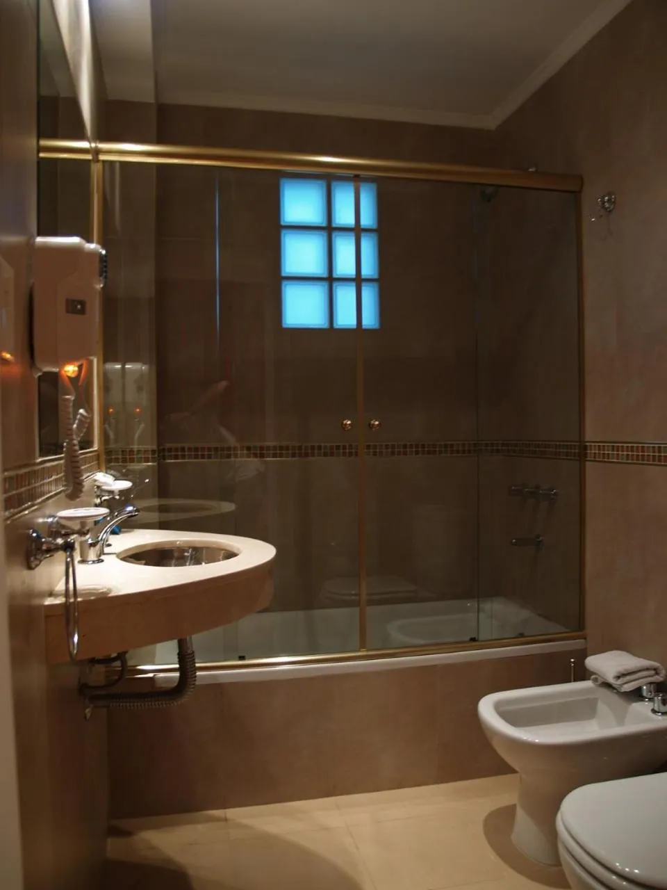 Shower in Hotel El Cabildo