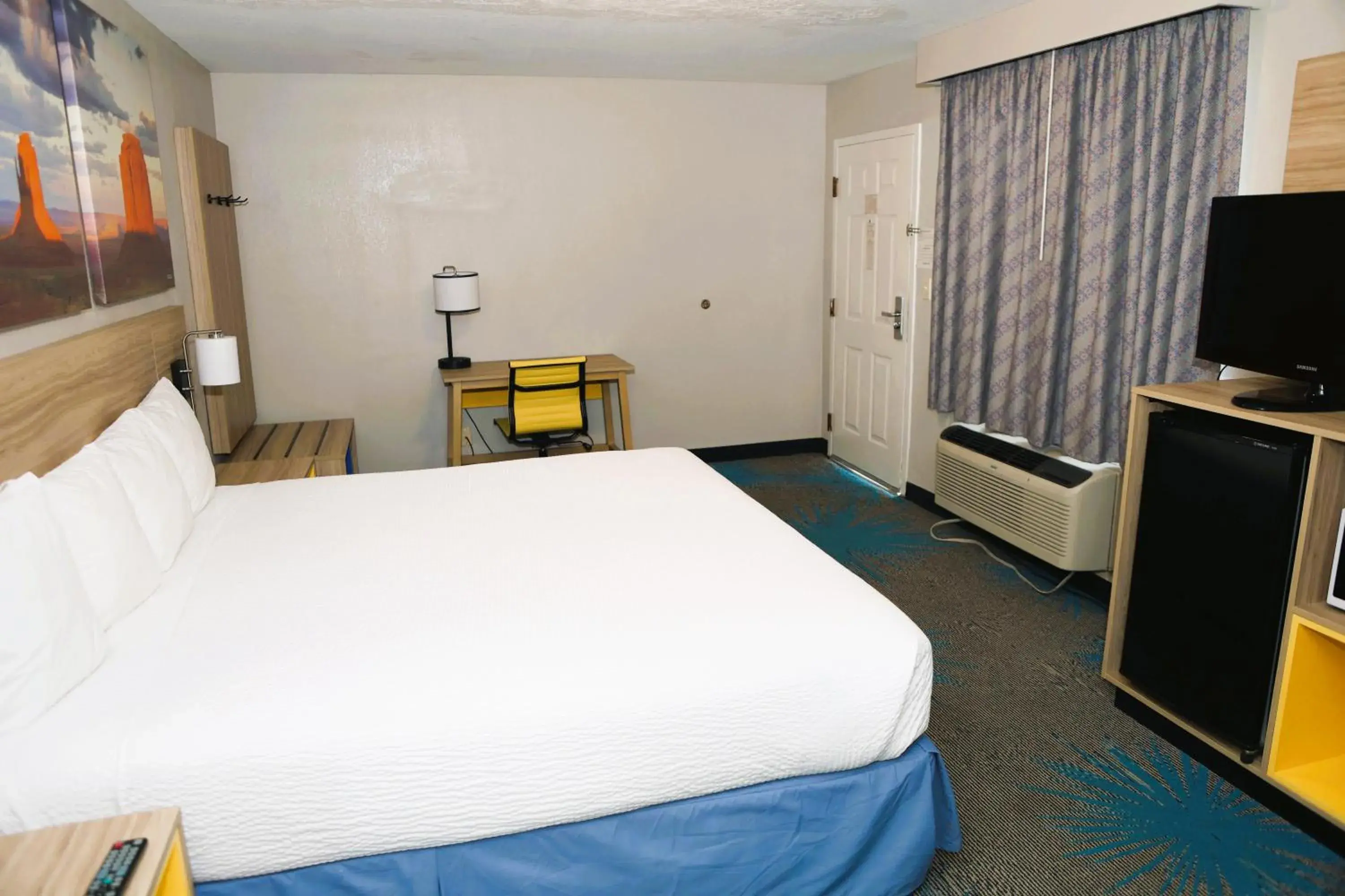 Photo of the whole room, Bed in Days Inn by Wyndham East Albuquerque Photo of the whole room, Bed in Days Inn by Wyndham East Albuquerque