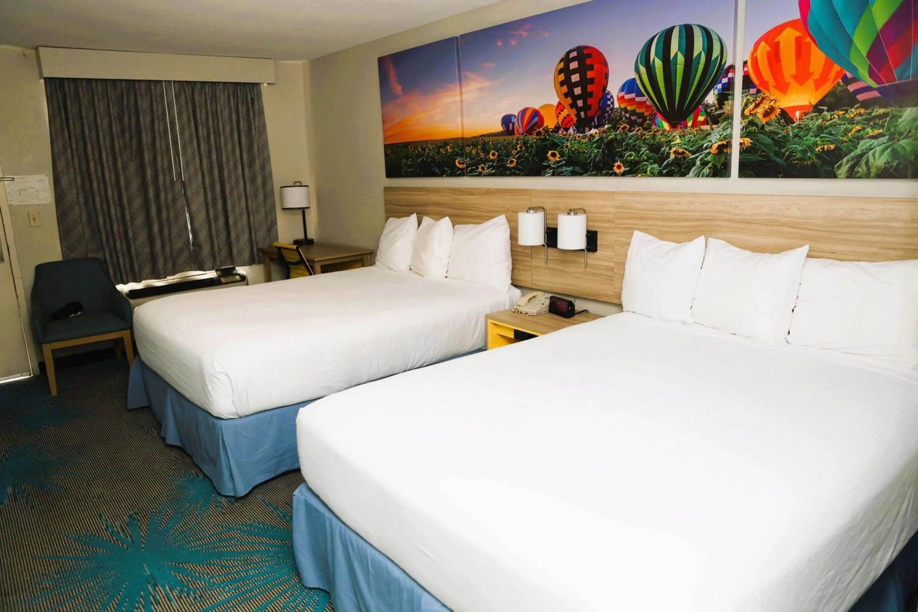 Photo of the whole room, Bed in Days Inn by Wyndham East Albuquerque