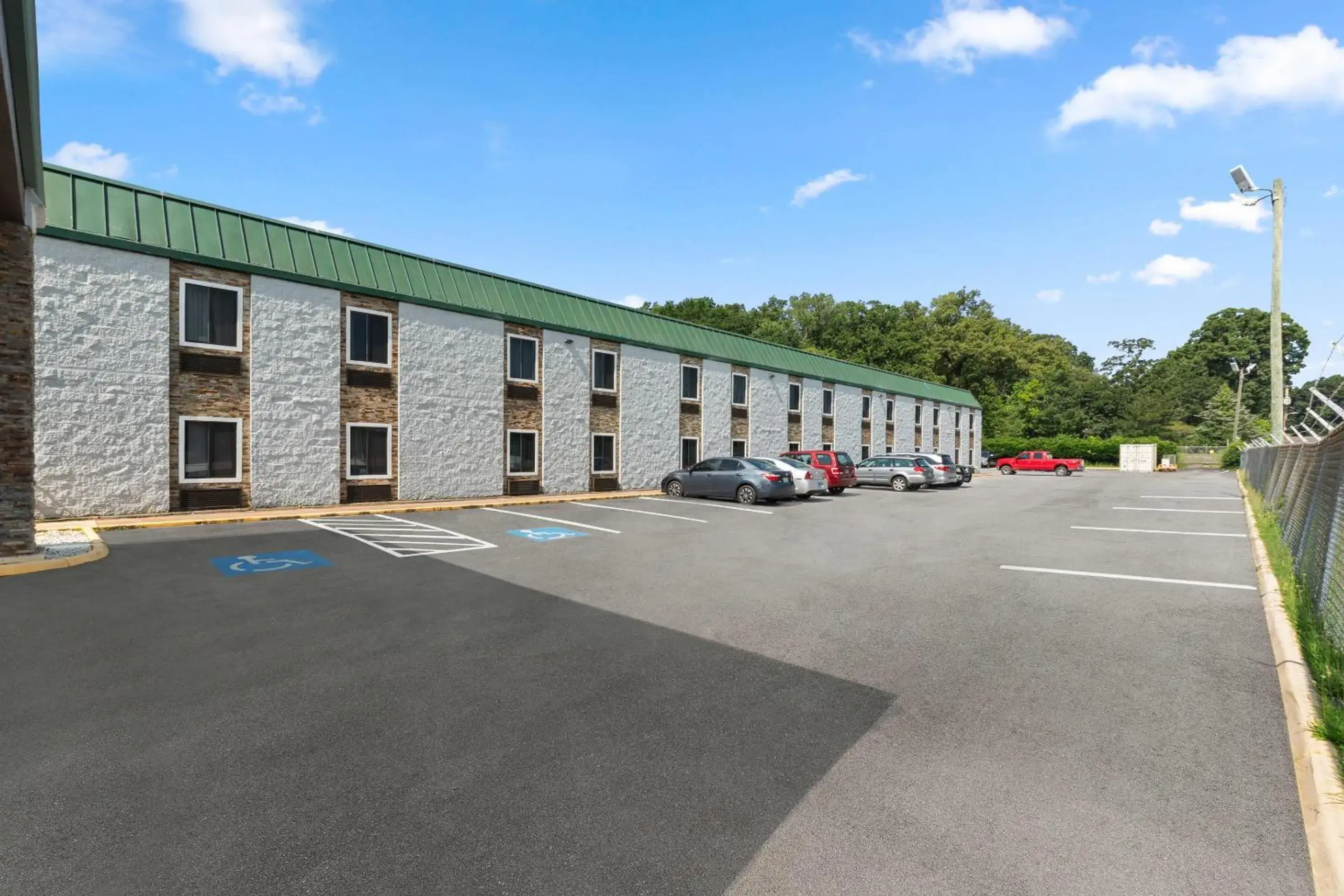 Property building in Quality Inn Hixson-Chattanooga Property building in Quality Inn Hixson-Chattanooga