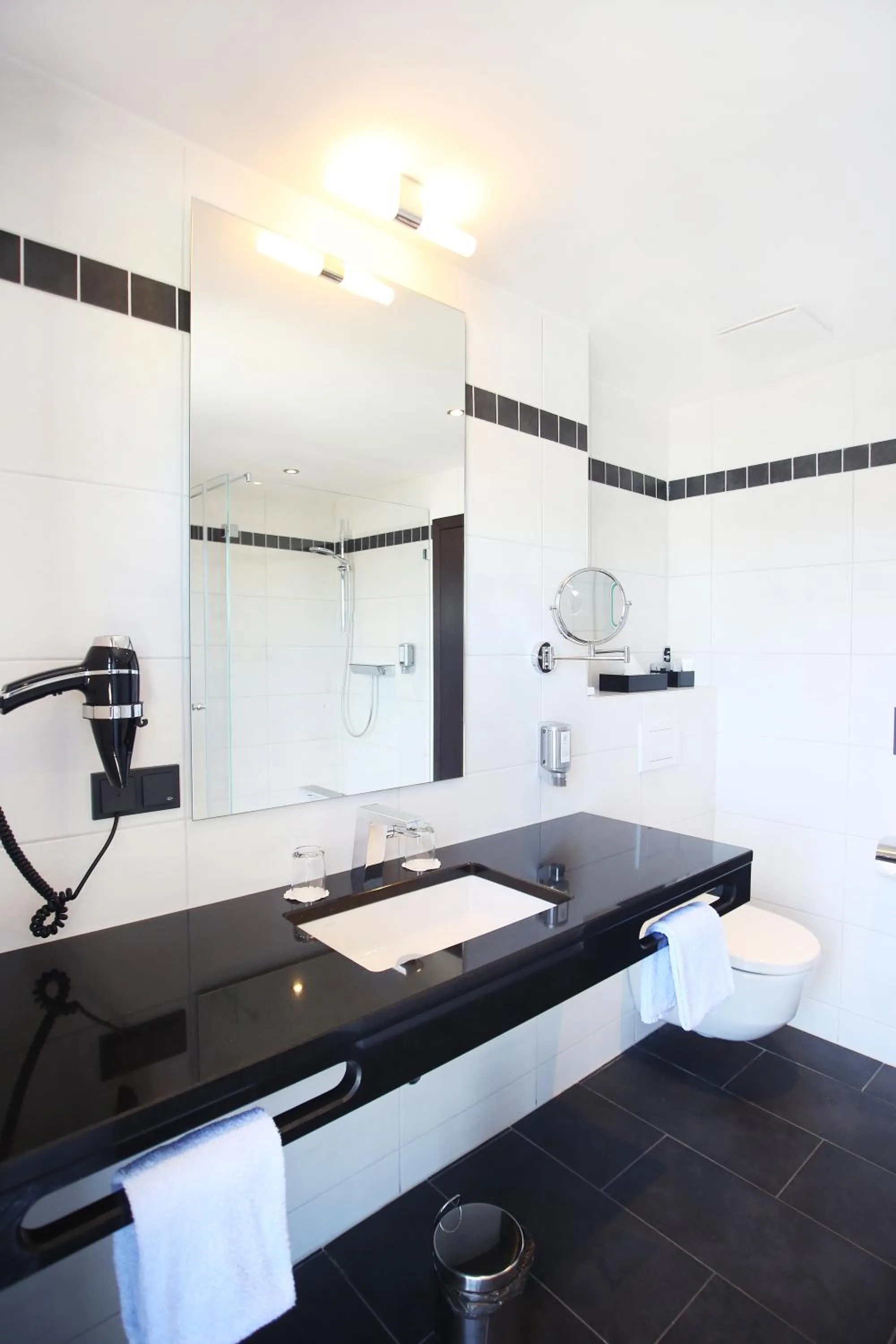 Photo of the whole room in Schiller 5 Hotel