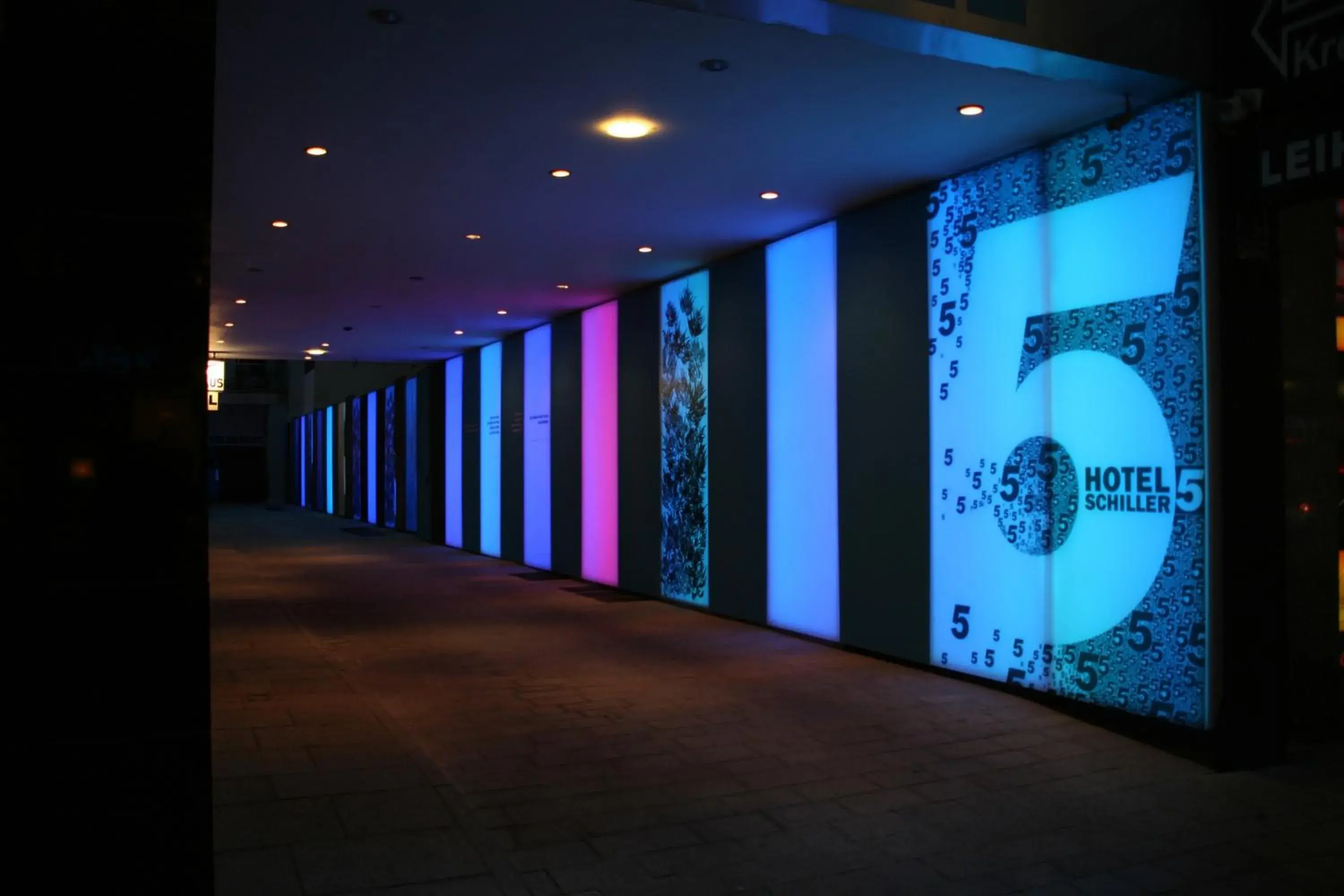 Facade/entrance in Schiller 5 Hotel Facade/entrance in Schiller 5 Hotel