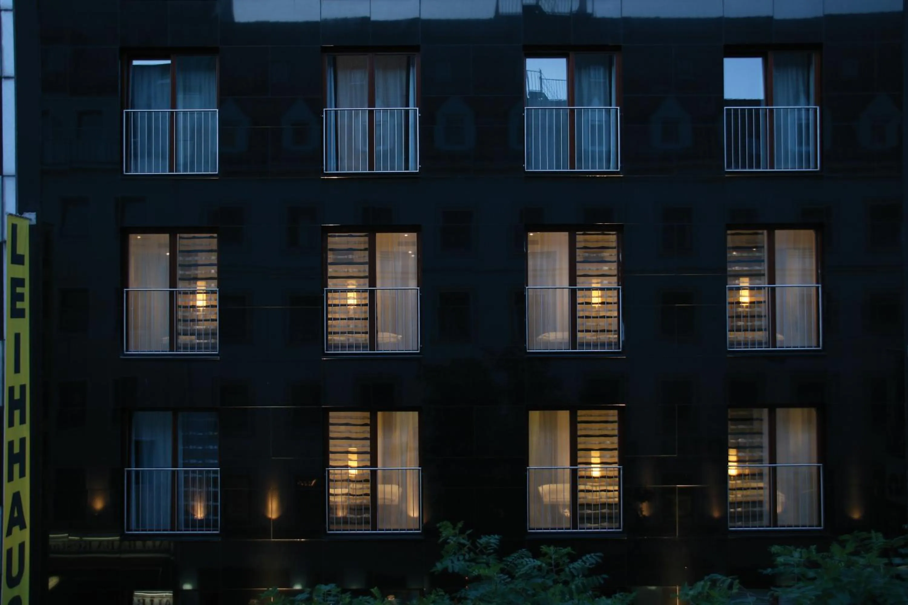 Facade/entrance in Schiller 5 Hotel