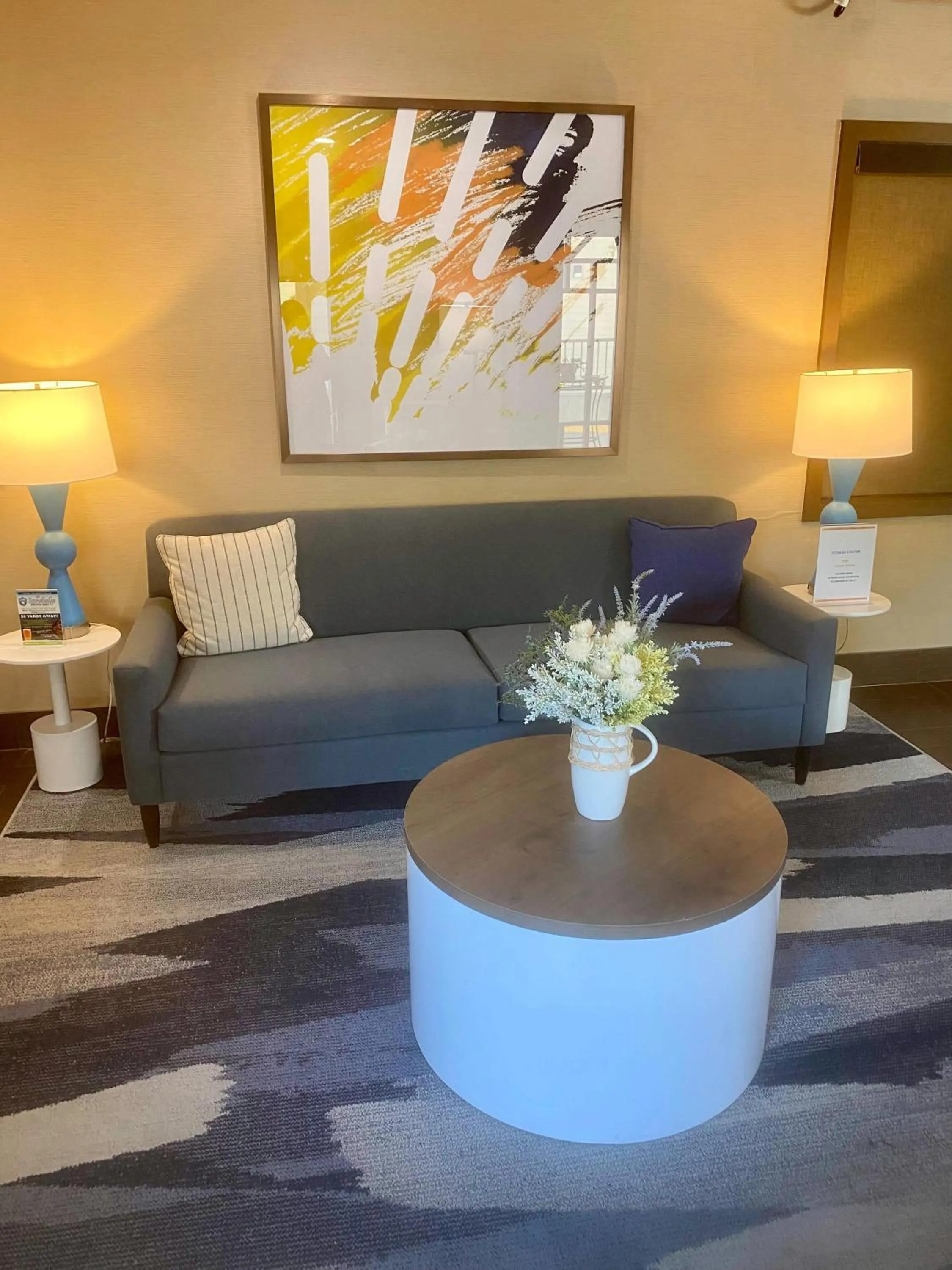 Lobby or reception in Comfort Inn Rutland - Killington