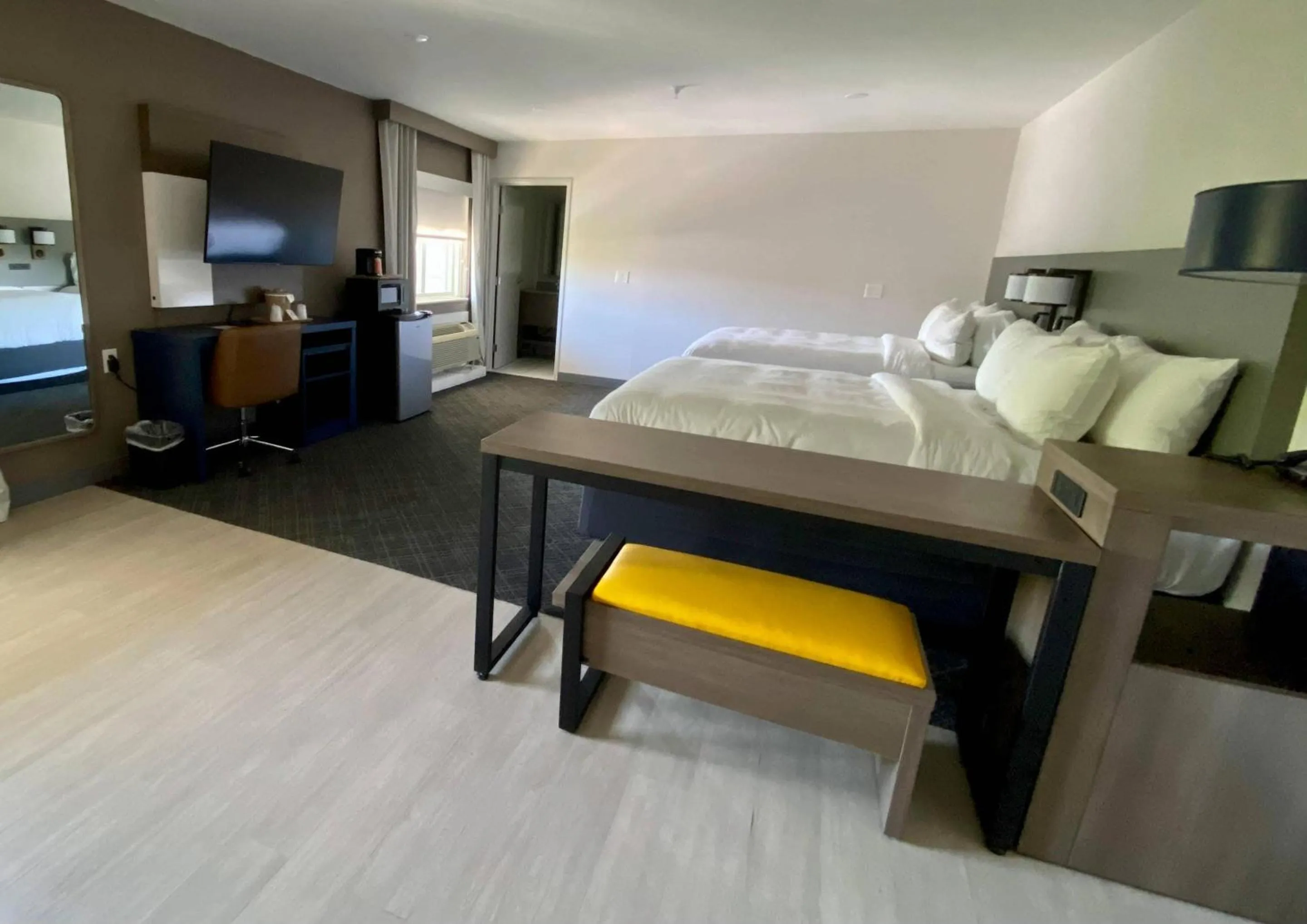 Bedroom in Comfort Inn Rutland - Killington