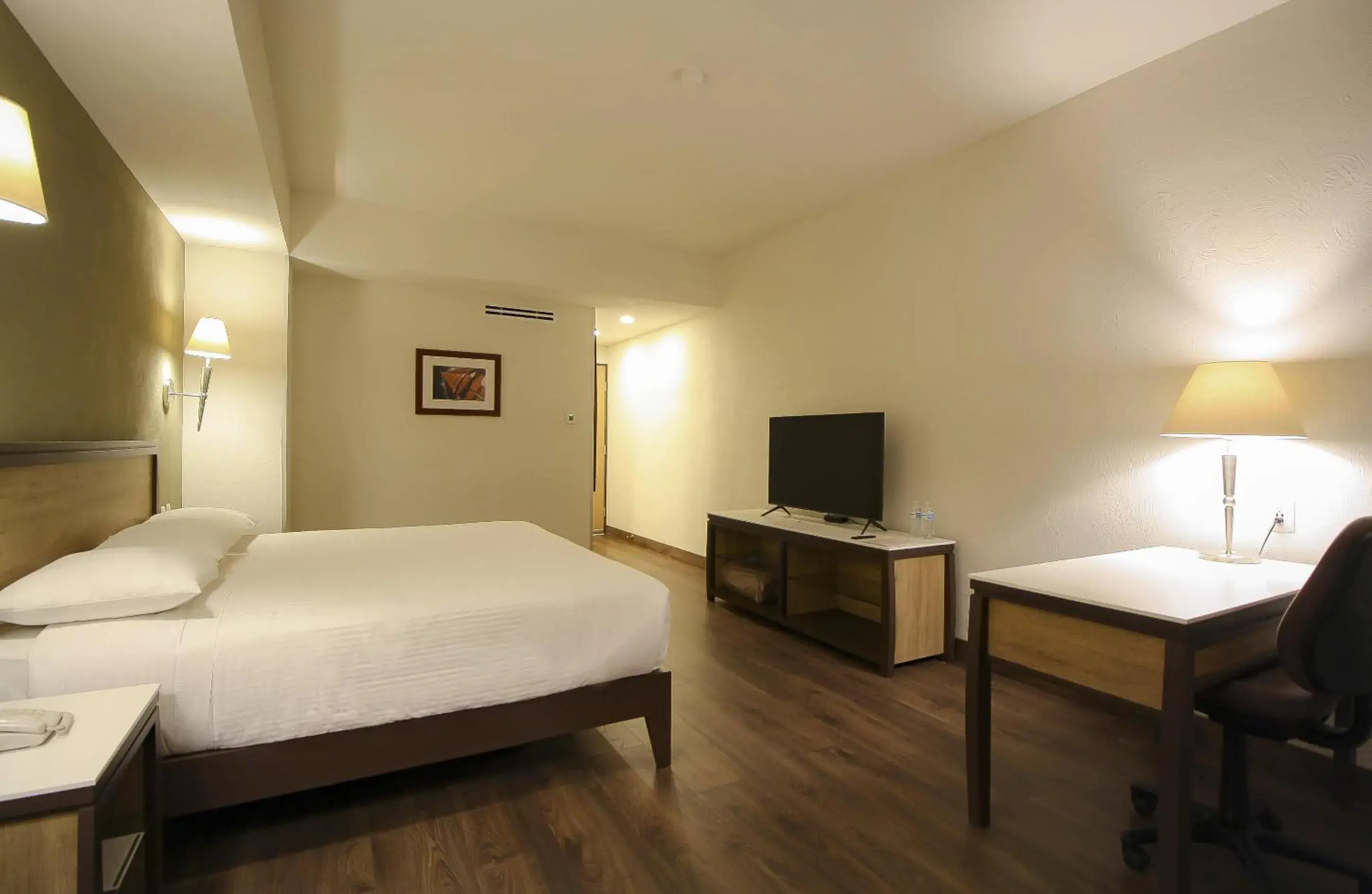 King Room in Hotel Turotel Morelia King Room in Hotel Turotel Morelia