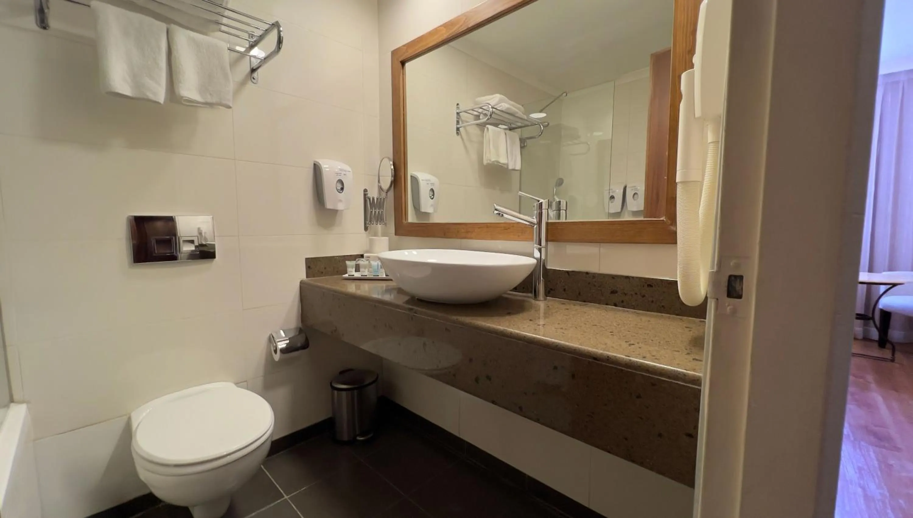 Shower in Caesar Premier Jerusalem Hotel