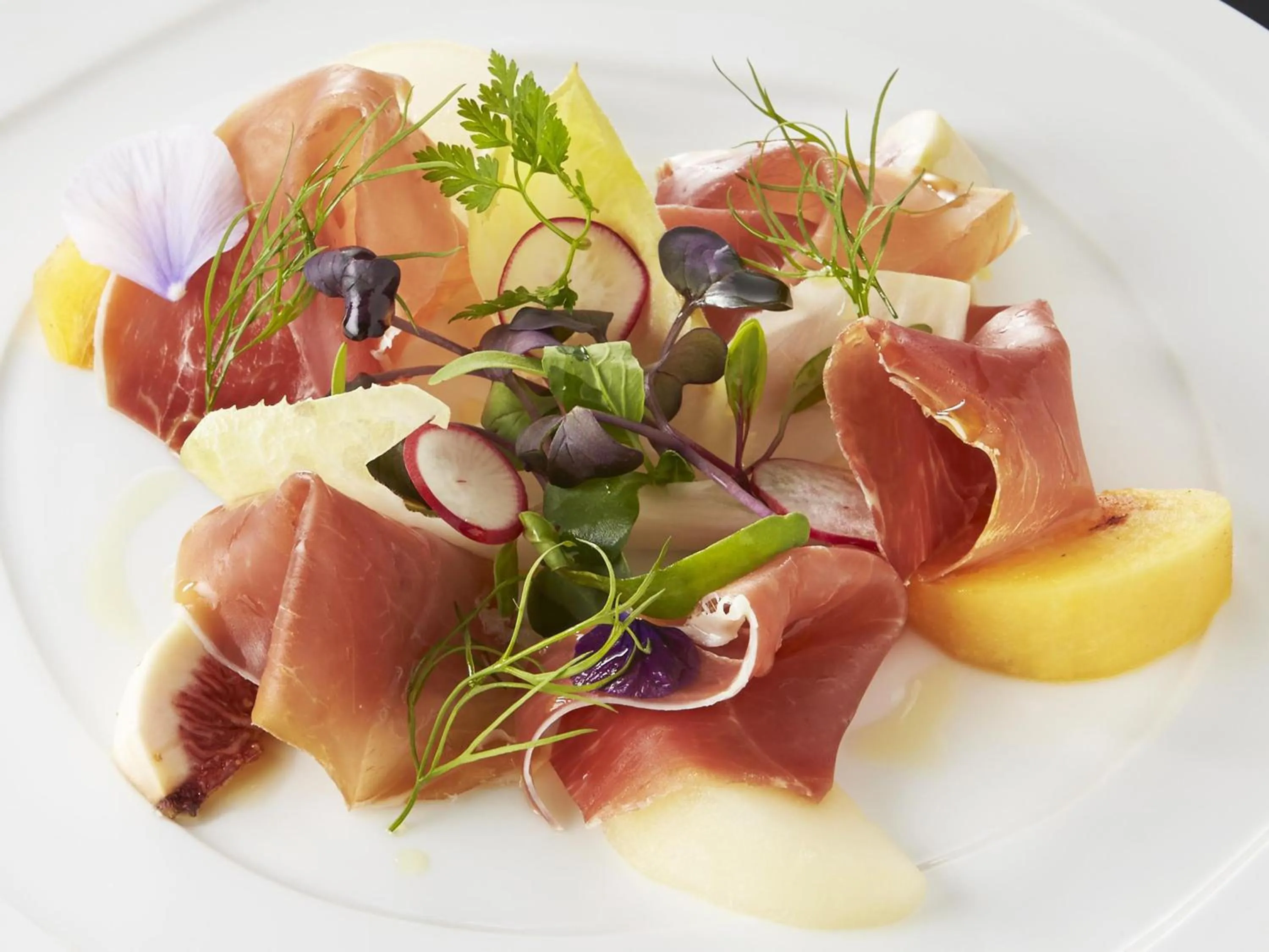 Restaurant/places to eat in Grand Prince Hotel Takanawa