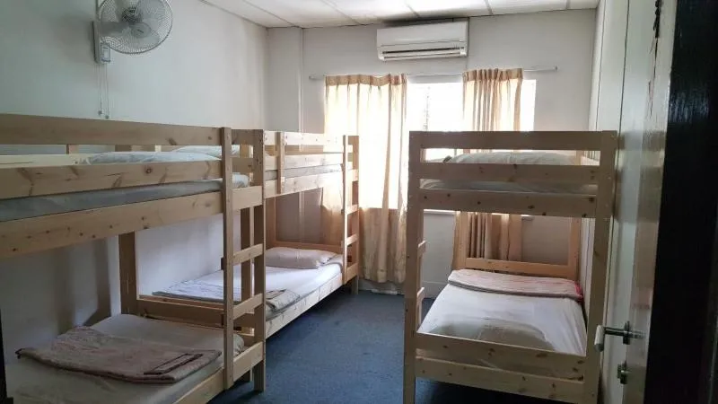 Bed in Borneo Gaya Lodge