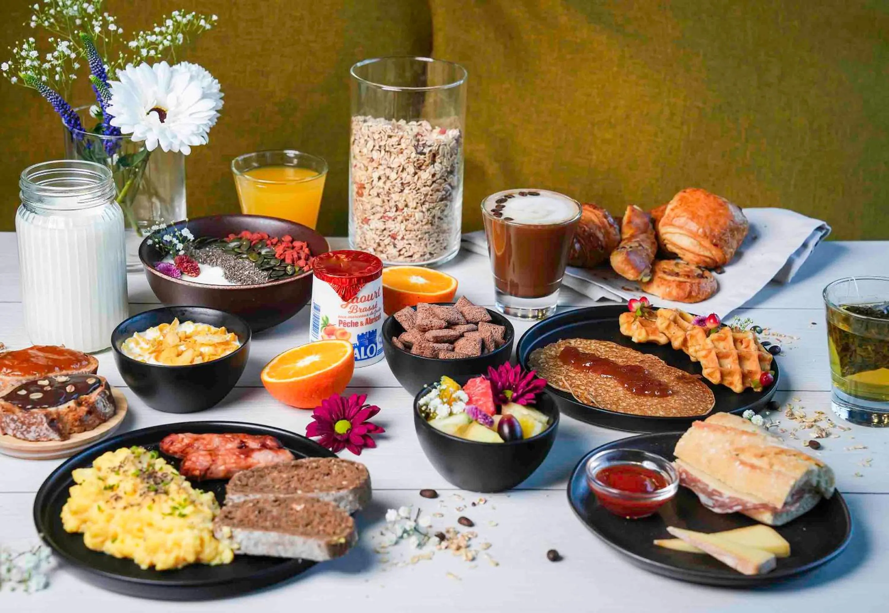 Breakfast in B&B HOTEL NANTERRE Rueil-Malmaison