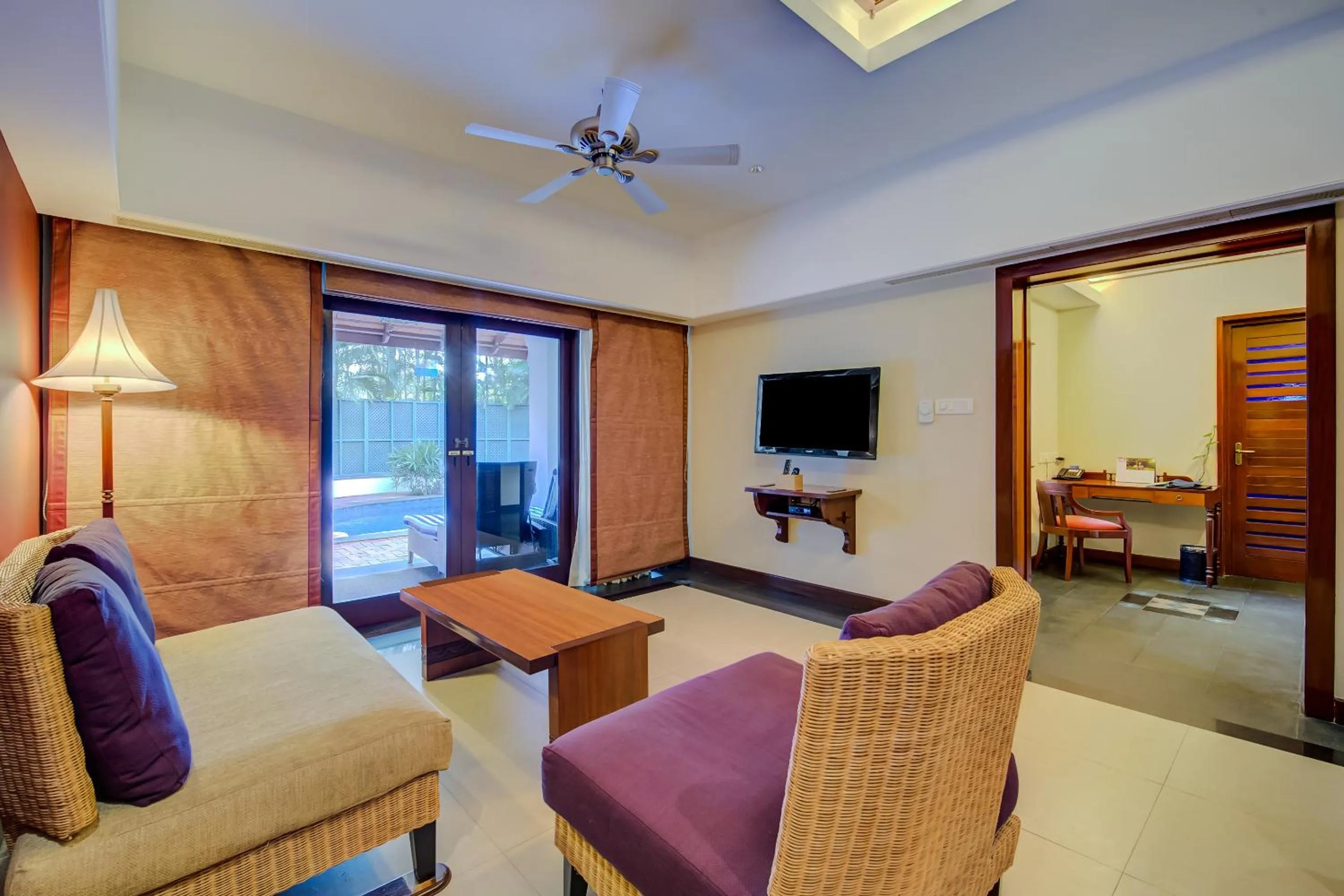 Living room in Radisson Blu Resort Temple Bay Mamallapuram