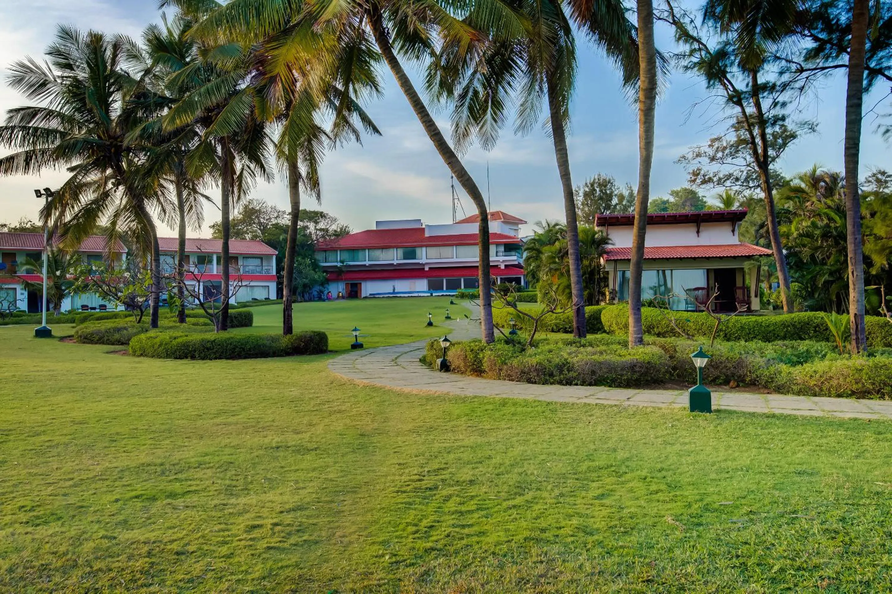 Property building in Radisson Blu Resort Temple Bay Mamallapuram