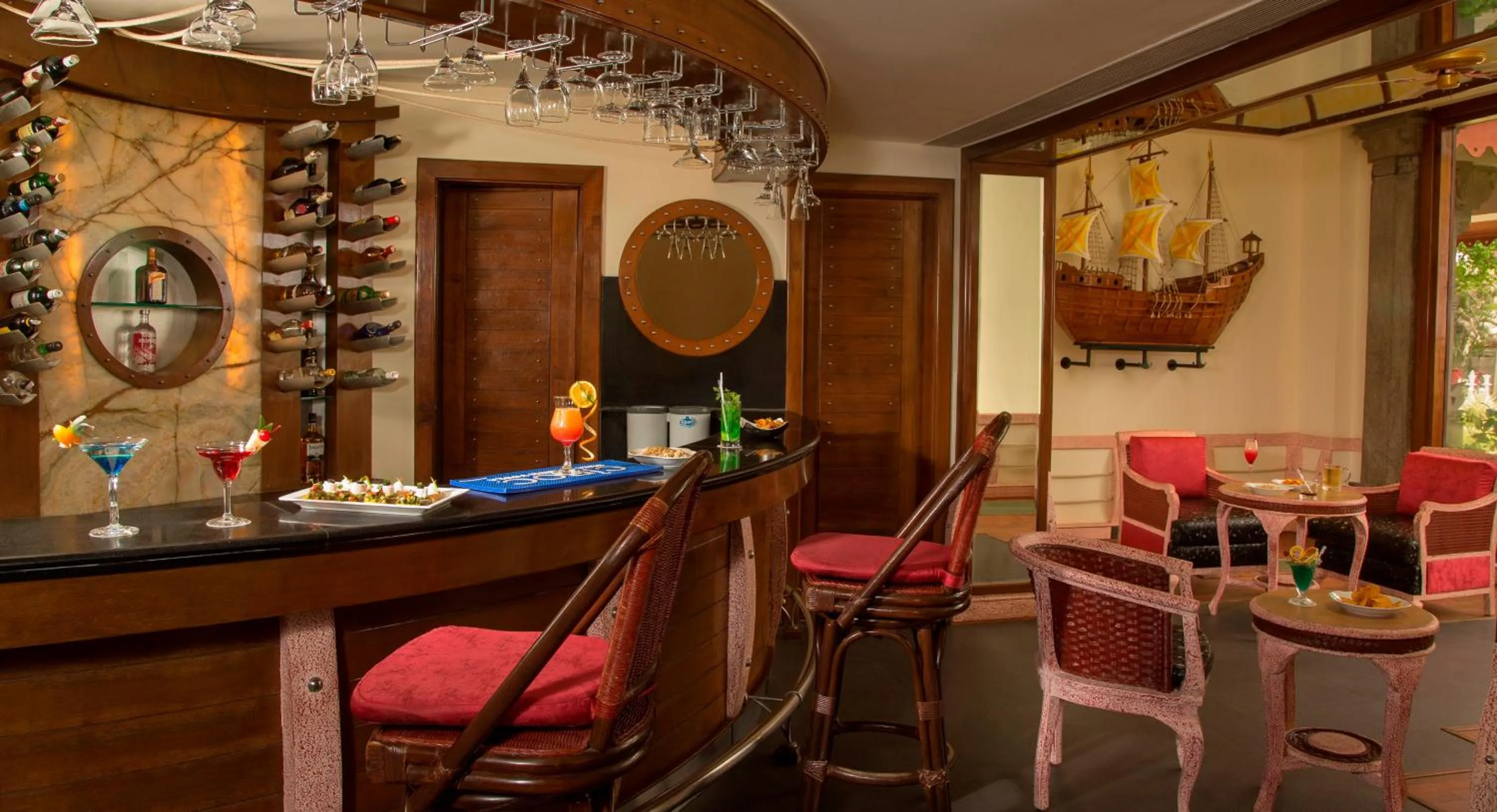 Restaurant/places to eat in Radisson Blu Resort Temple Bay Mamallapuram