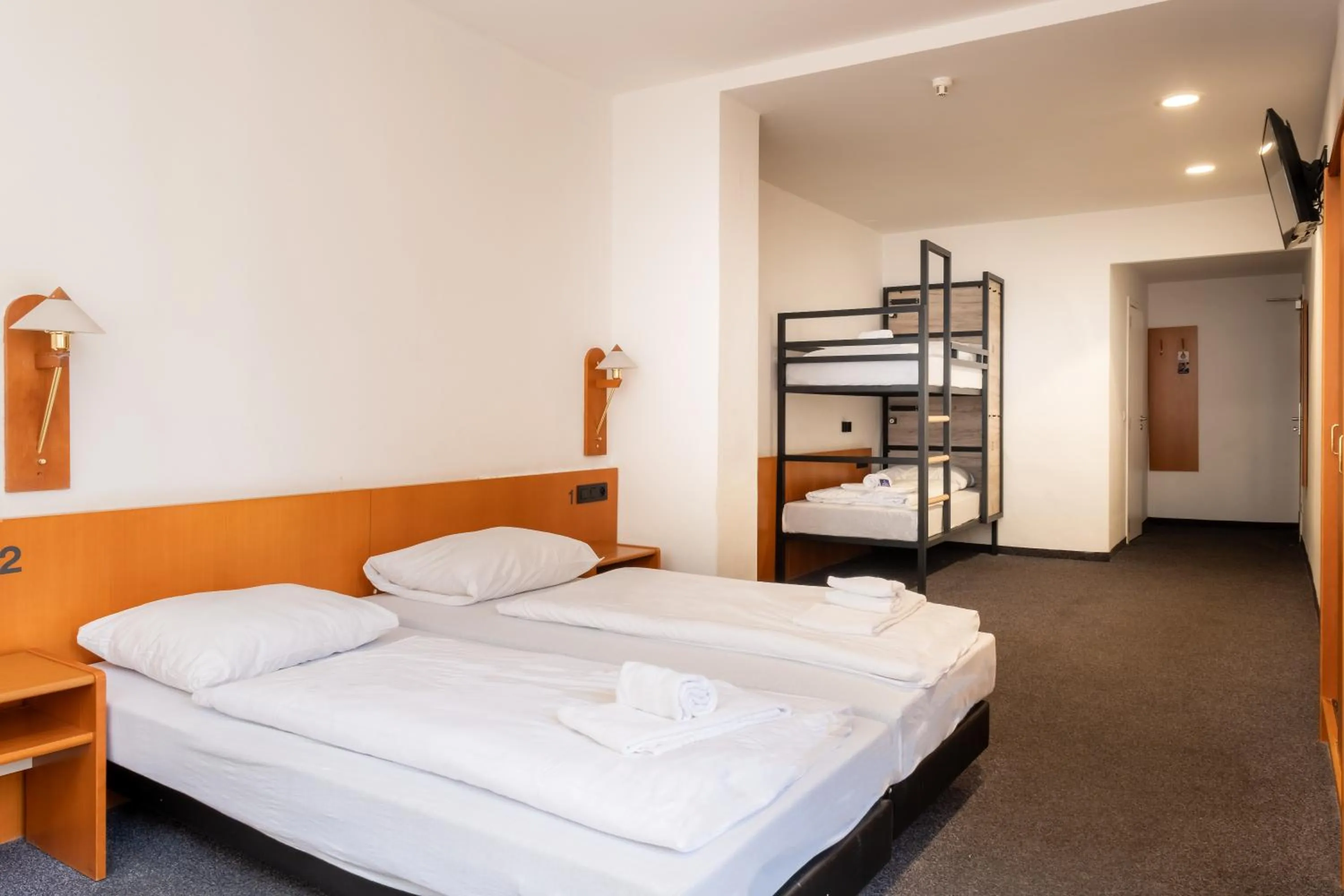 Bedroom, Bed in a&o Antwerpen Centraal