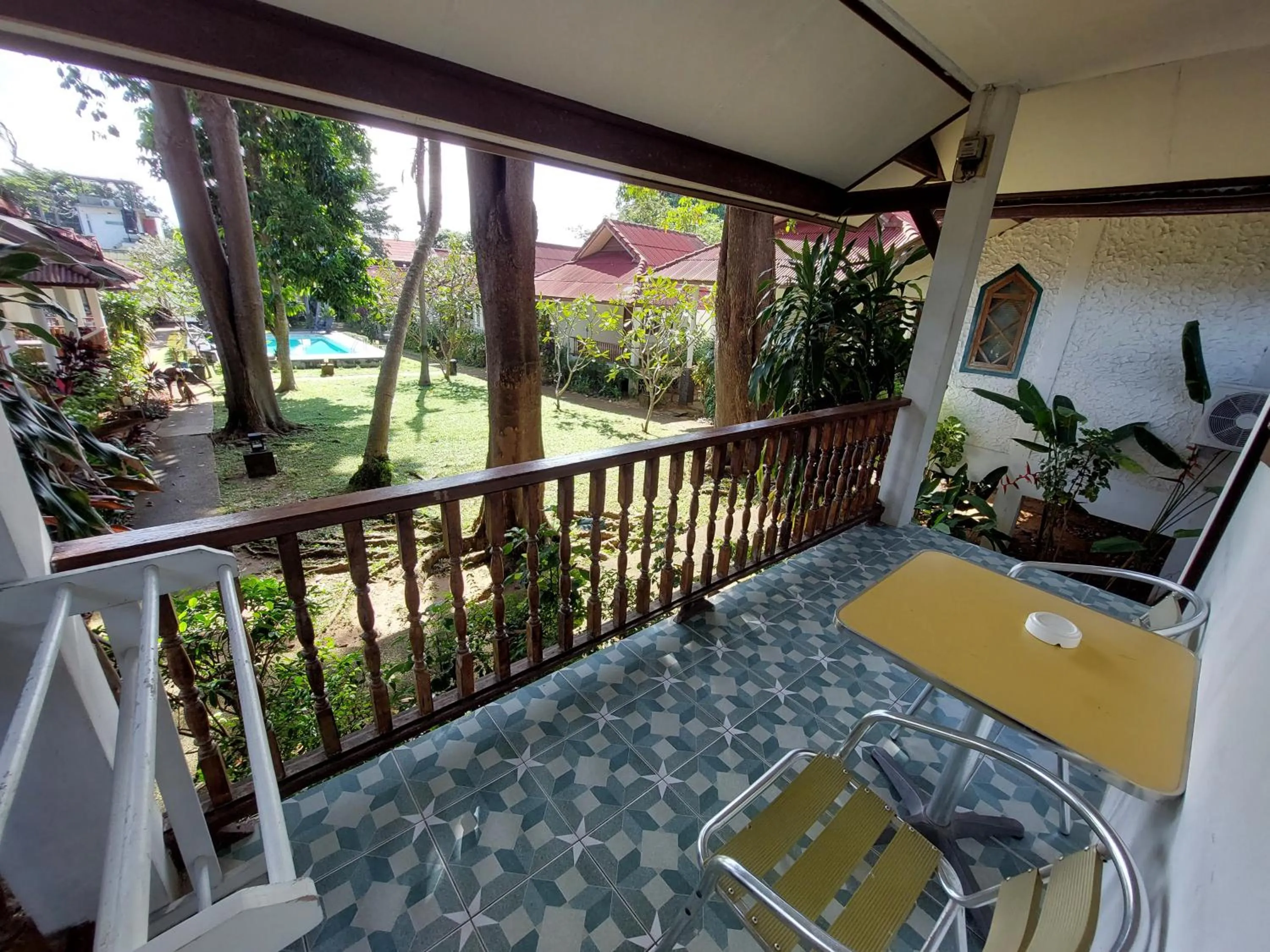 Day in Fullmoon House Samui