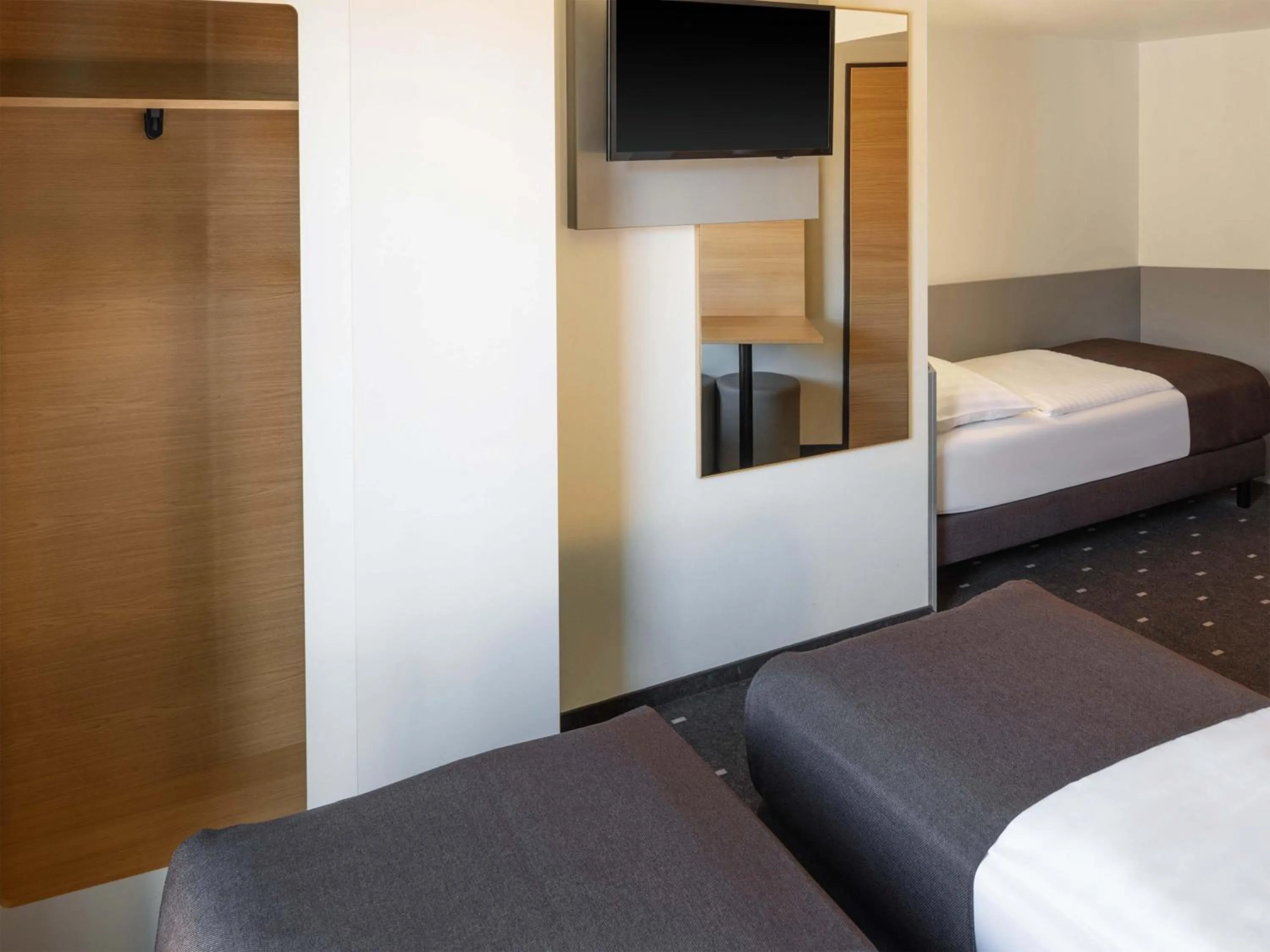 Photo of the whole room, Bed in B&B Hotel Kiel-Wissenschaftspark