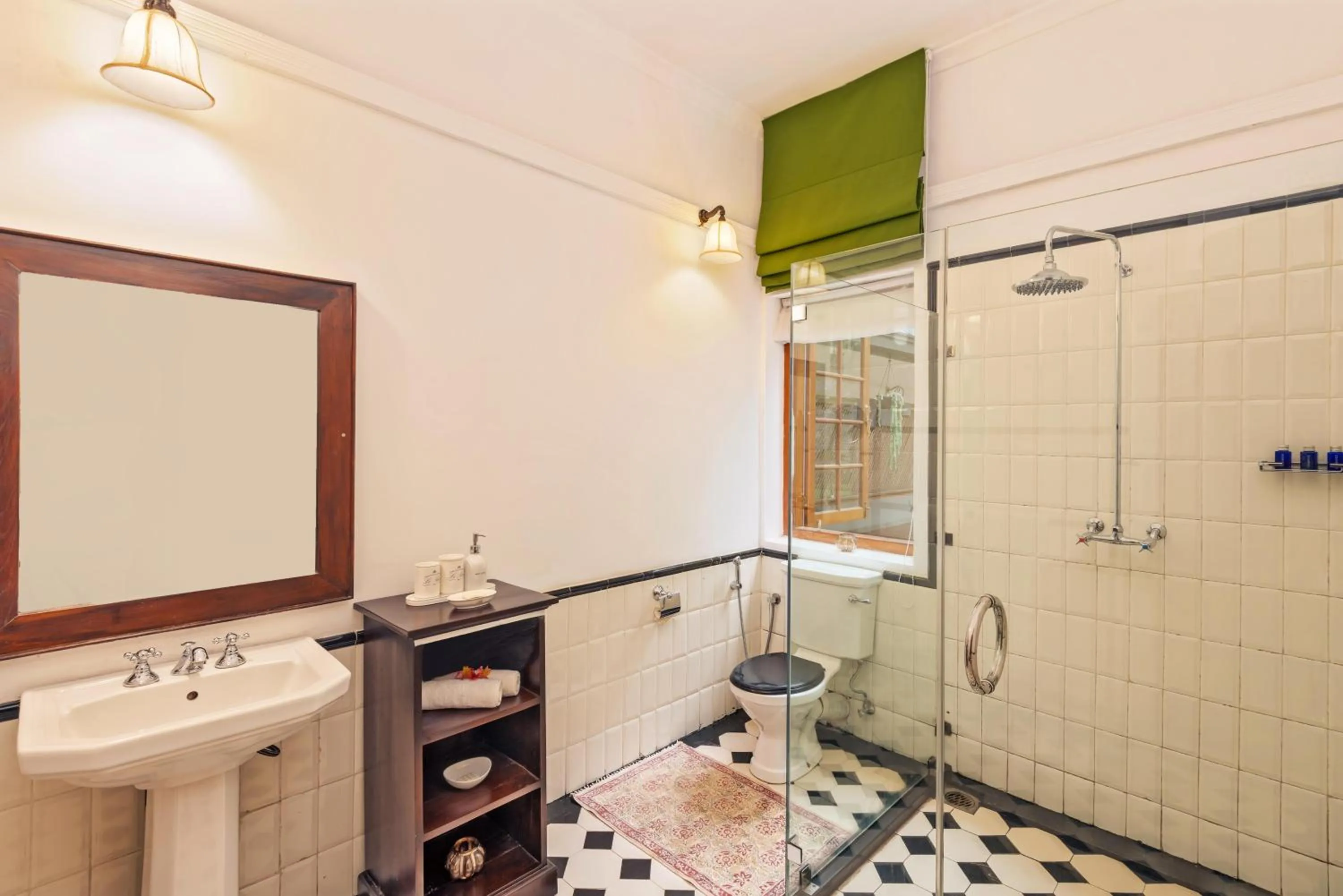 Bathroom in Jetwing Warwick Gardens