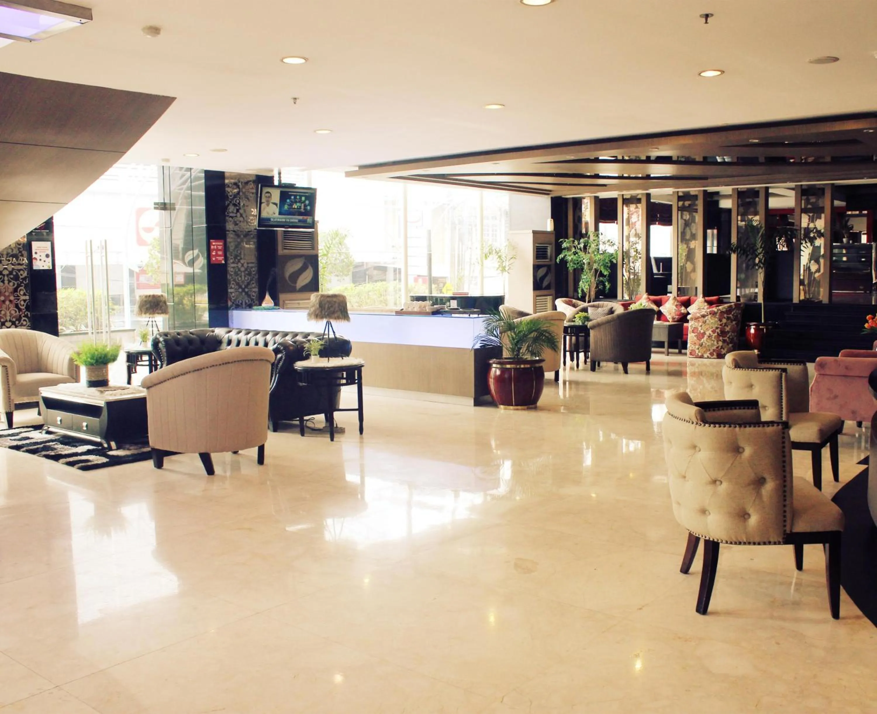 Lobby or reception in Hermes Palace Hotel Medan