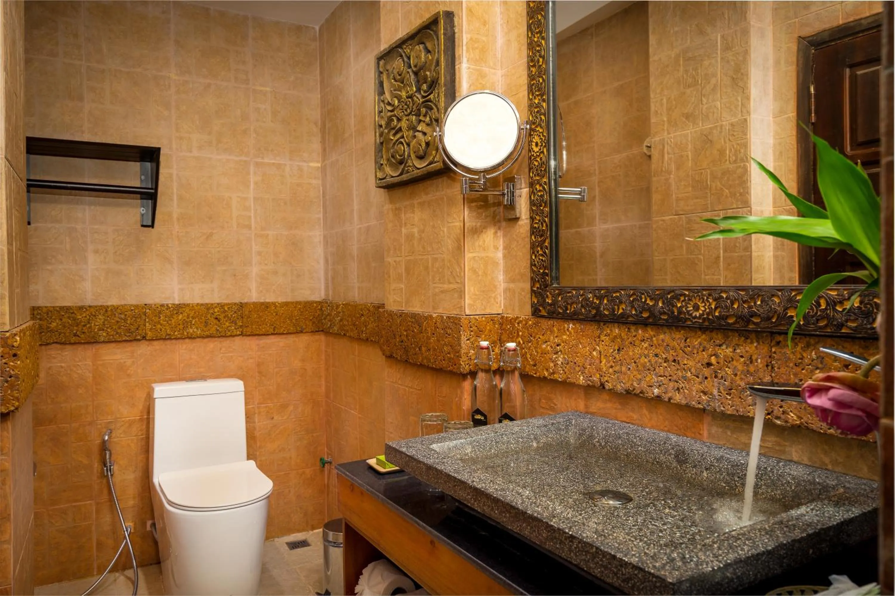 Bathroom in Golden Temple Hotel