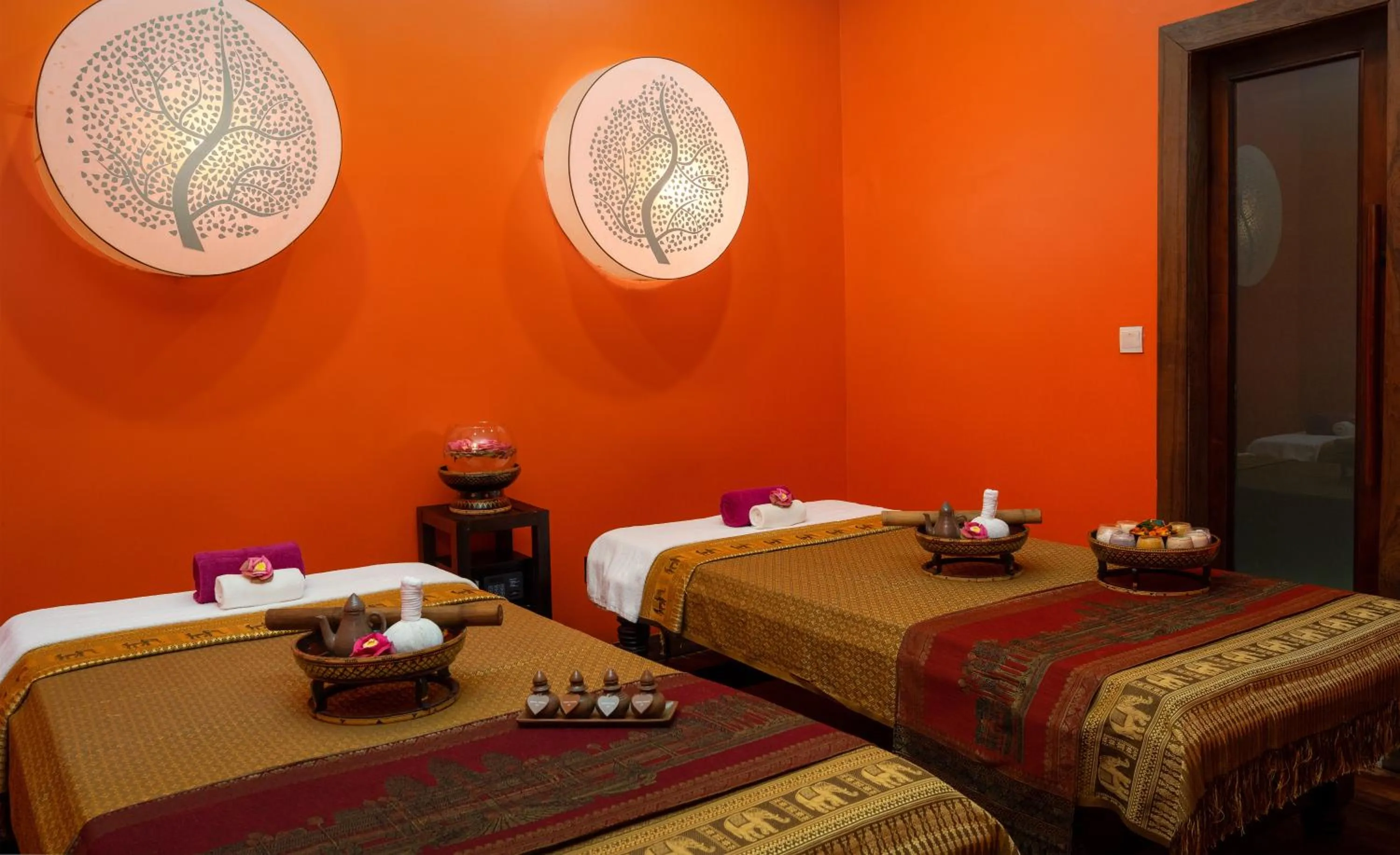 Massage, Bed in Golden Temple Hotel