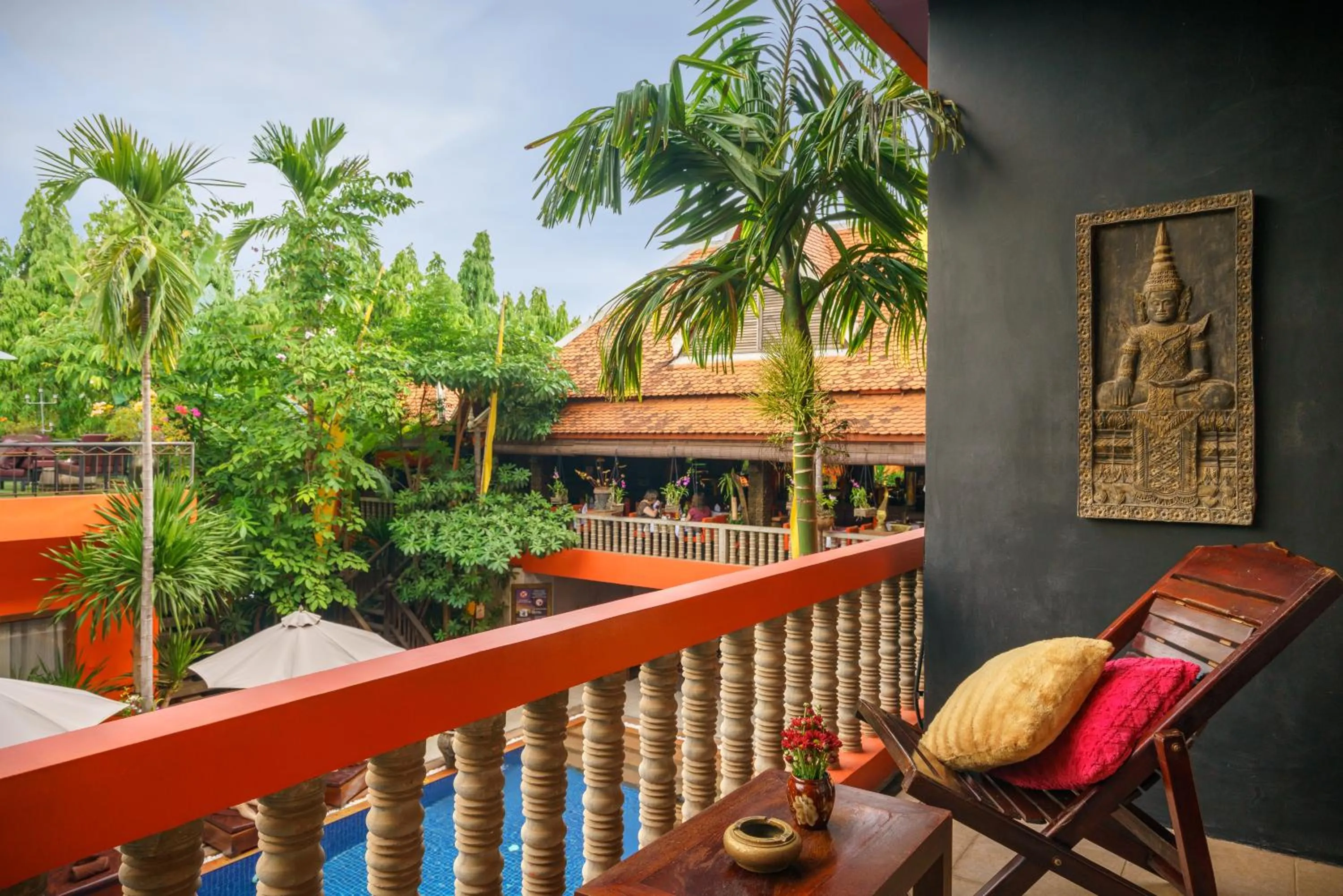 Swimming pool in Golden Temple Hotel