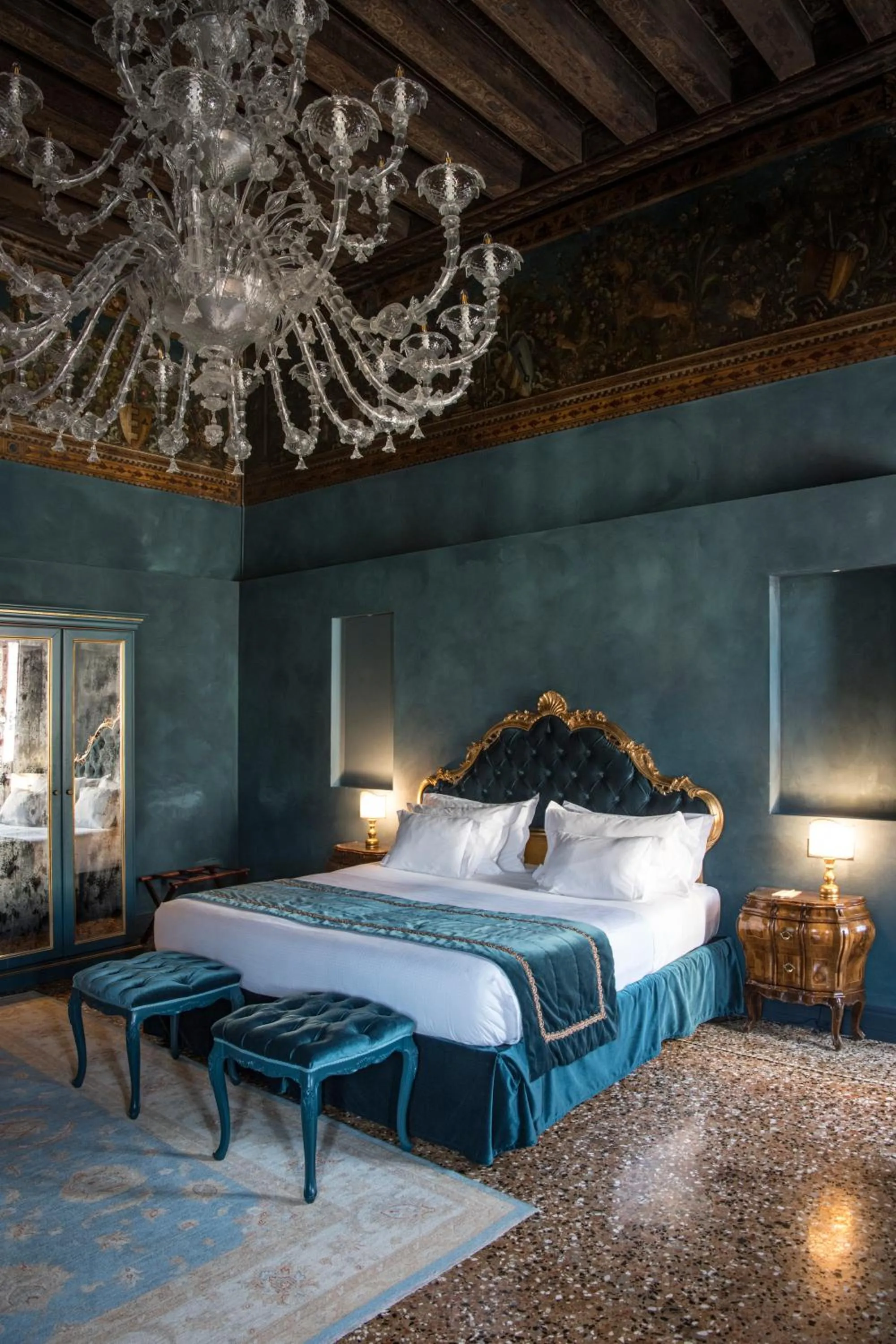 Bedroom, Bed in Hotel Nani Mocenigo Palace