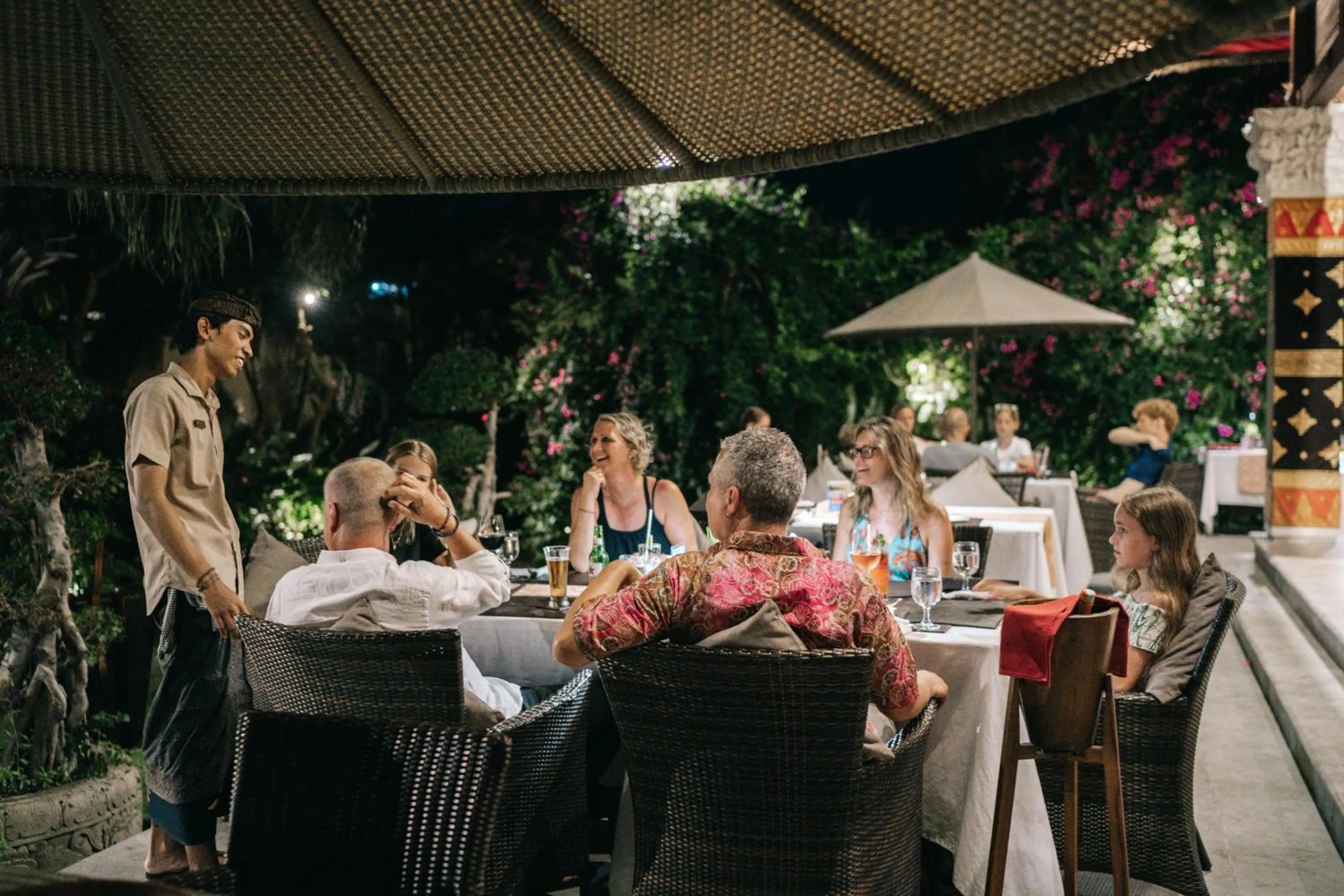 Restaurant/places to eat in Mahagiri Villas Sanur