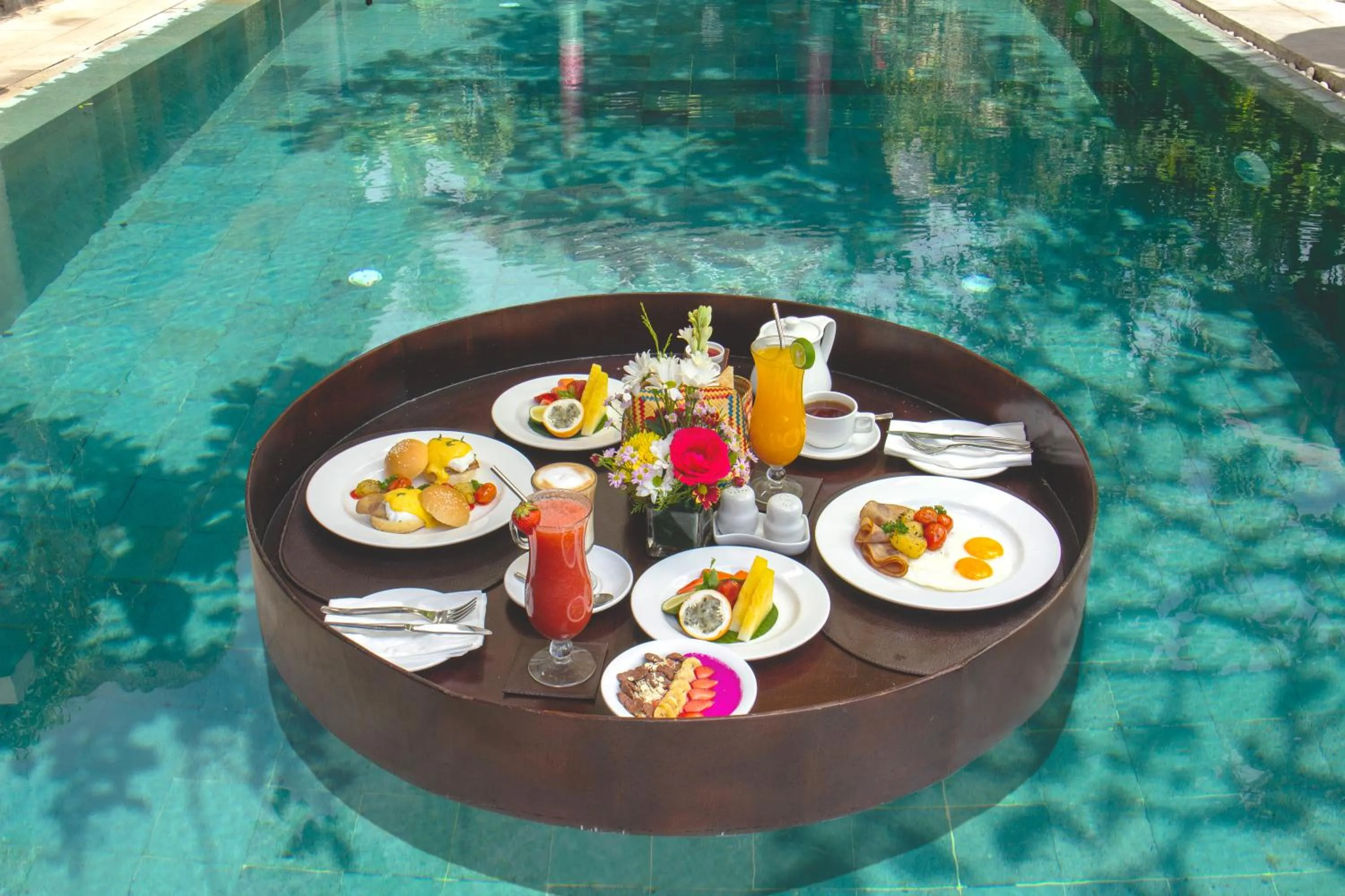 Breakfast in Mahagiri Villas Sanur