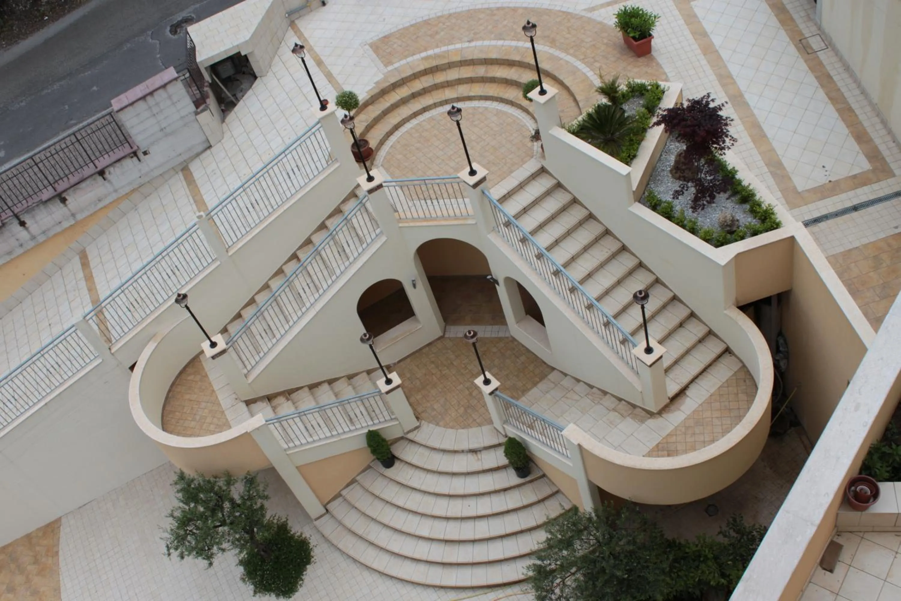 Facade/entrance in Hotel Sette E Mezzo