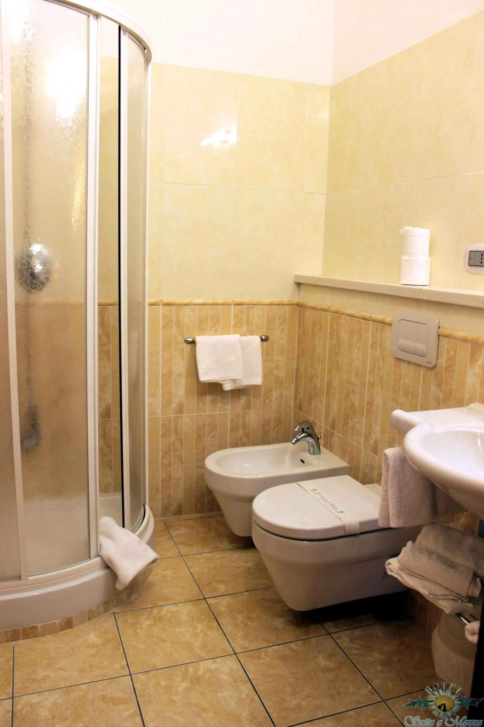 Bathroom in Hotel Sette E Mezzo