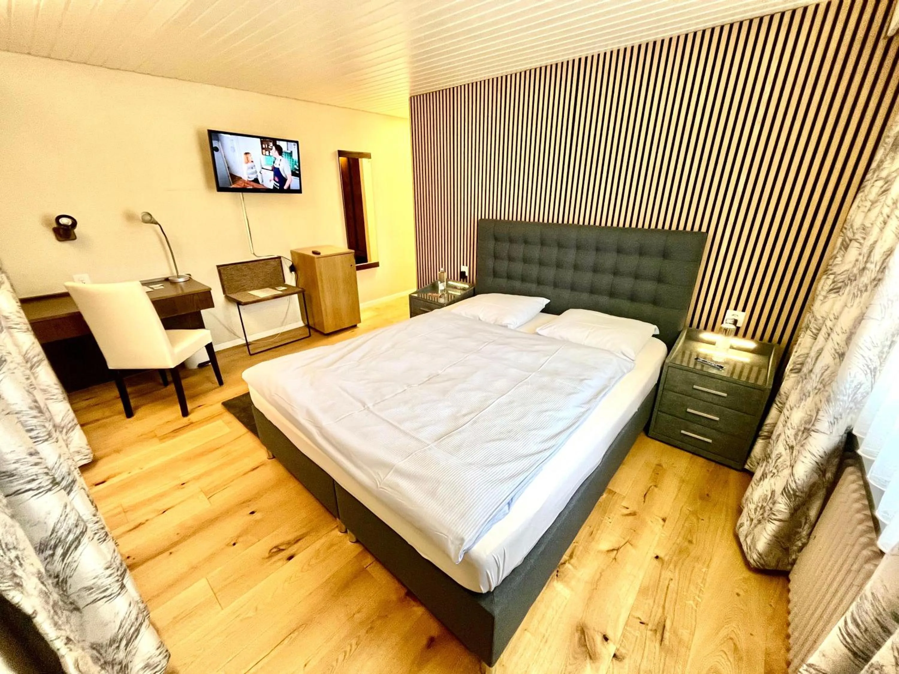 TV and multimedia, Bed in Seiler's Hotel