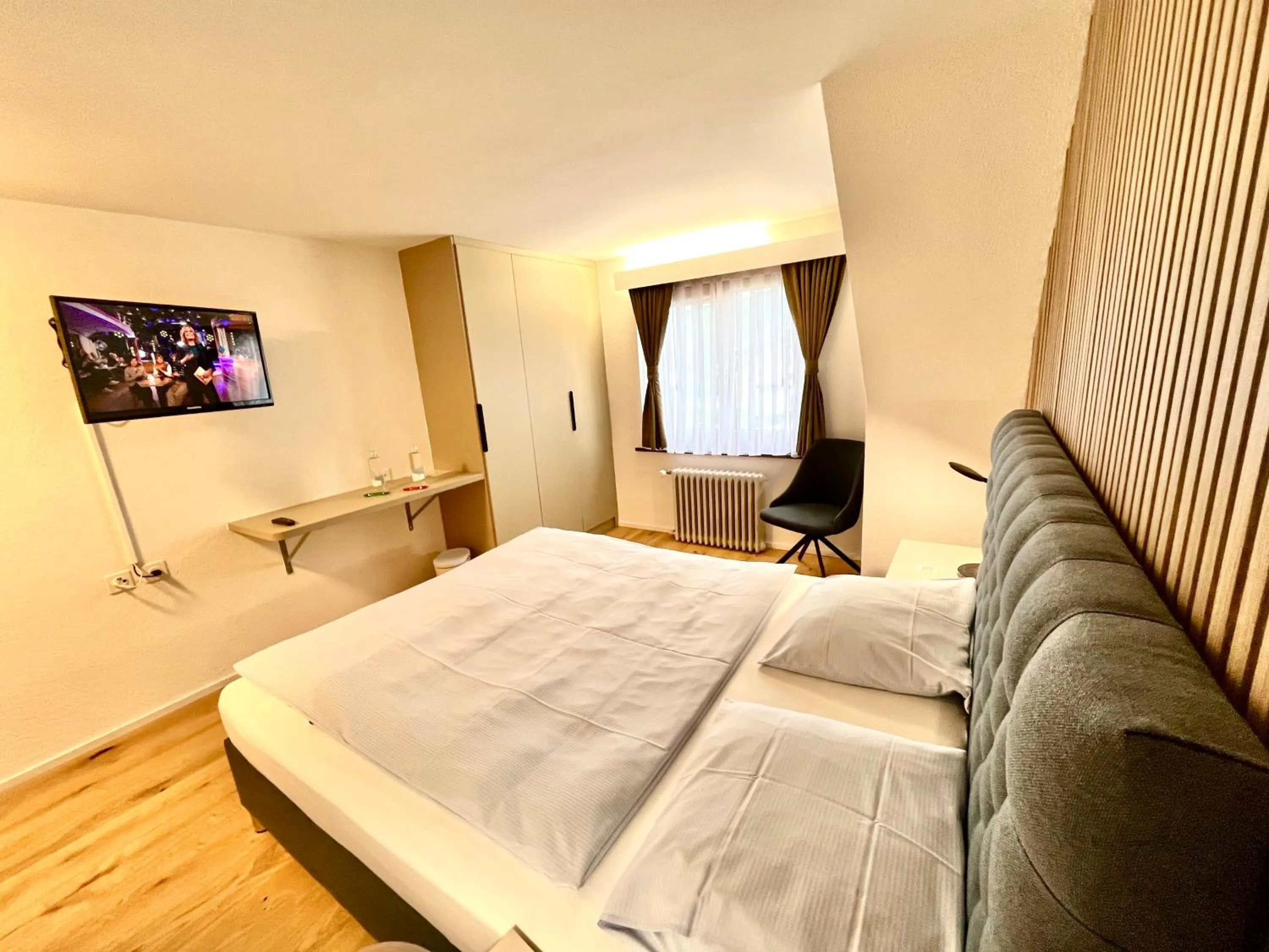 Bedroom, Bed in Seiler's Hotel