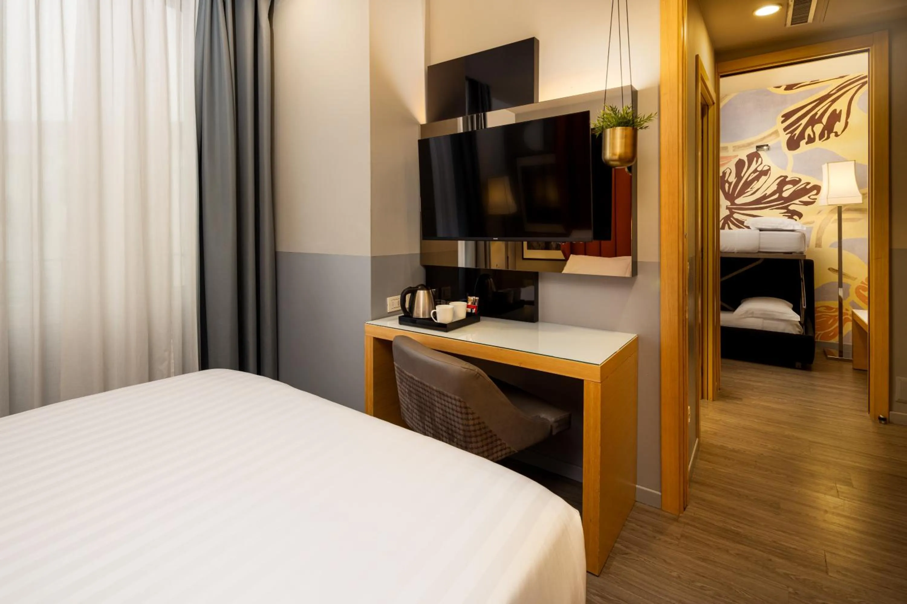 Bedroom, Bed in Holiday Inn Milan Garibaldi Station by IHG