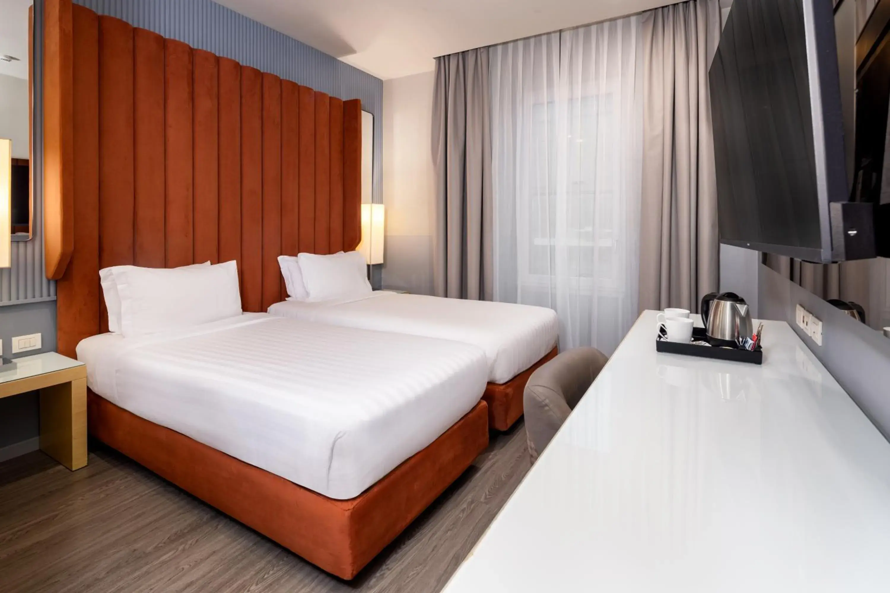 Bedroom, Bed in Holiday Inn Milan Garibaldi Station by IHG Bedroom, Bed in Holiday Inn Milan Garibaldi Station by IHG