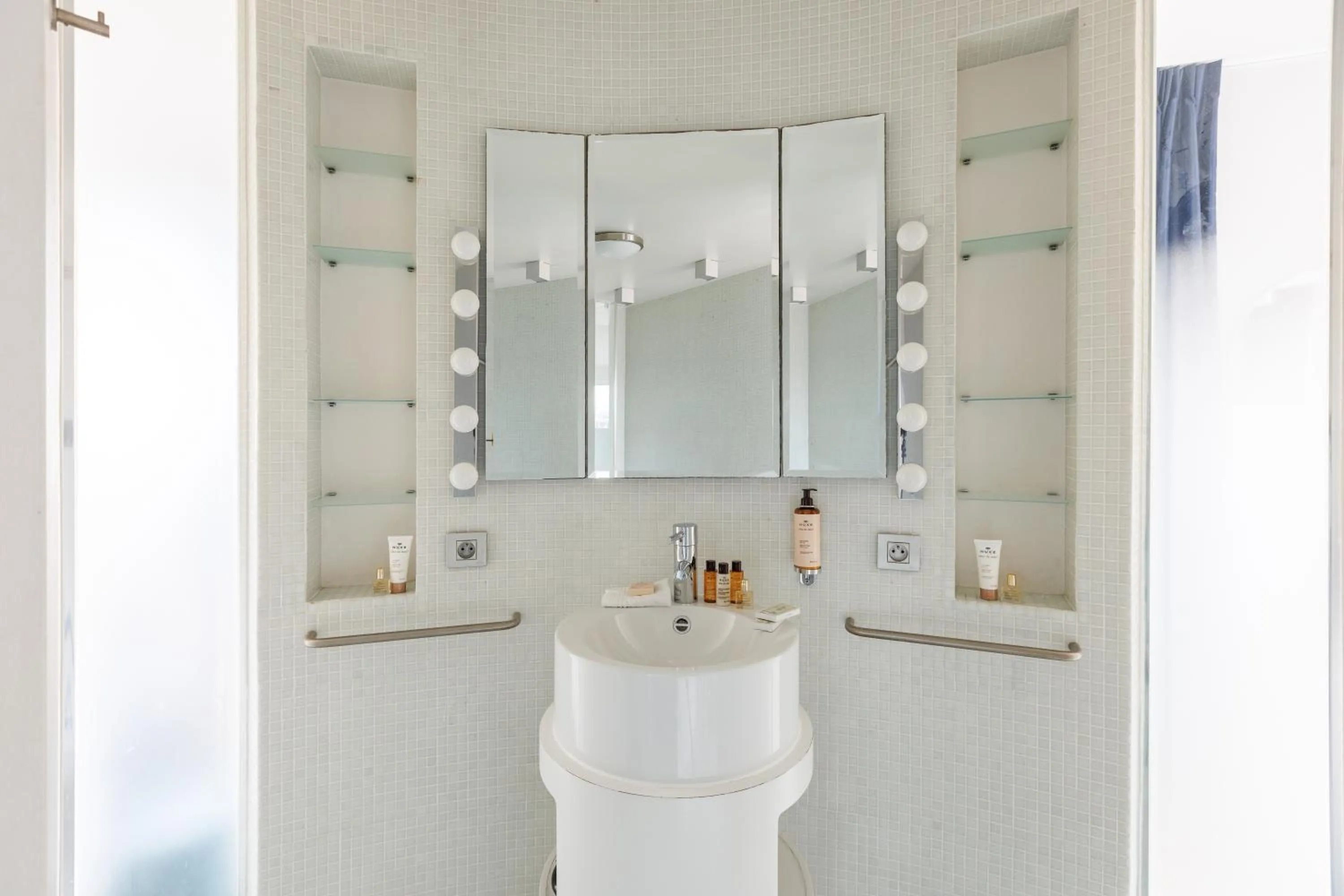 Shower in Sweett - Regence