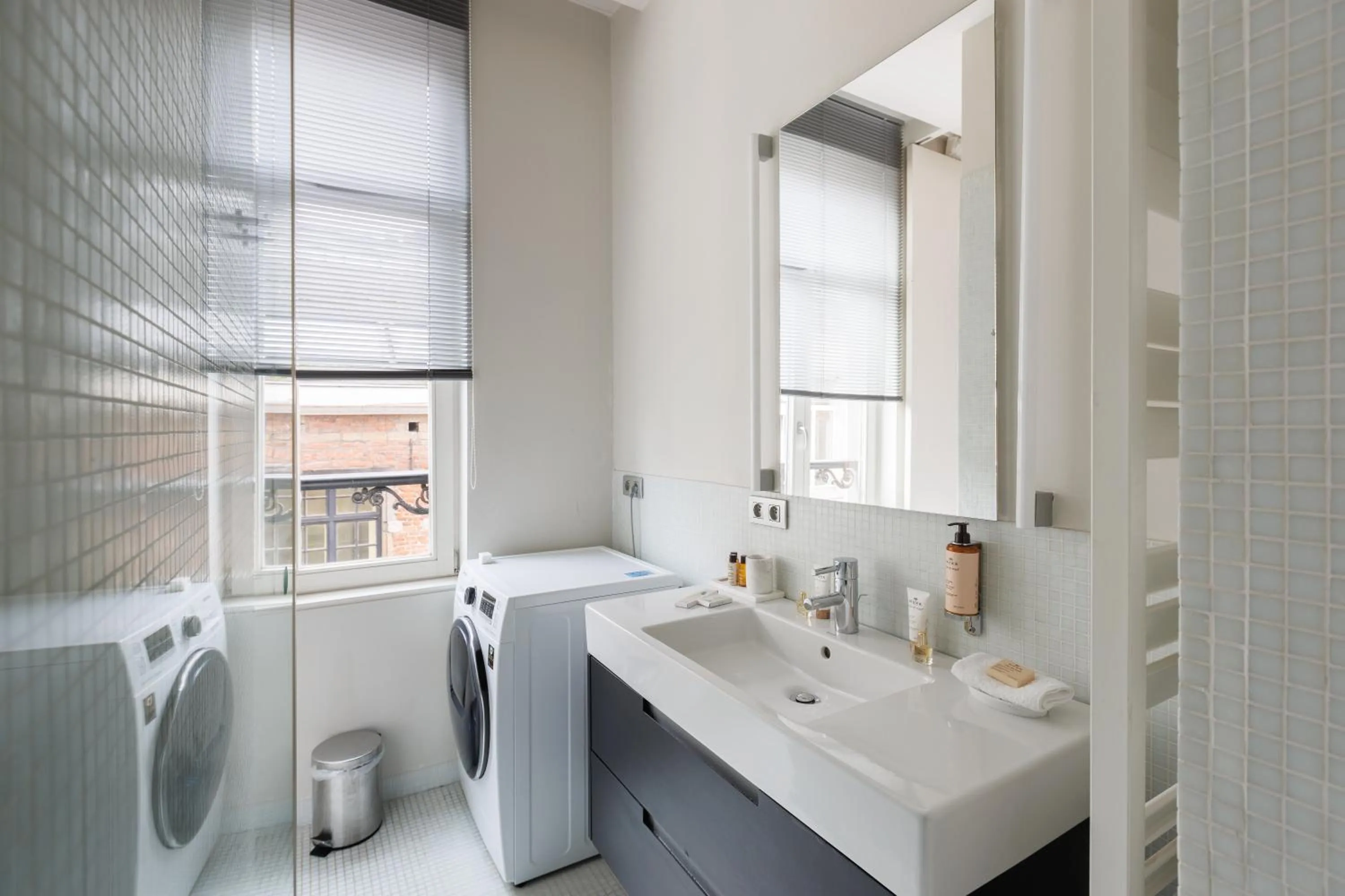 Bathroom in Sweett - Regence