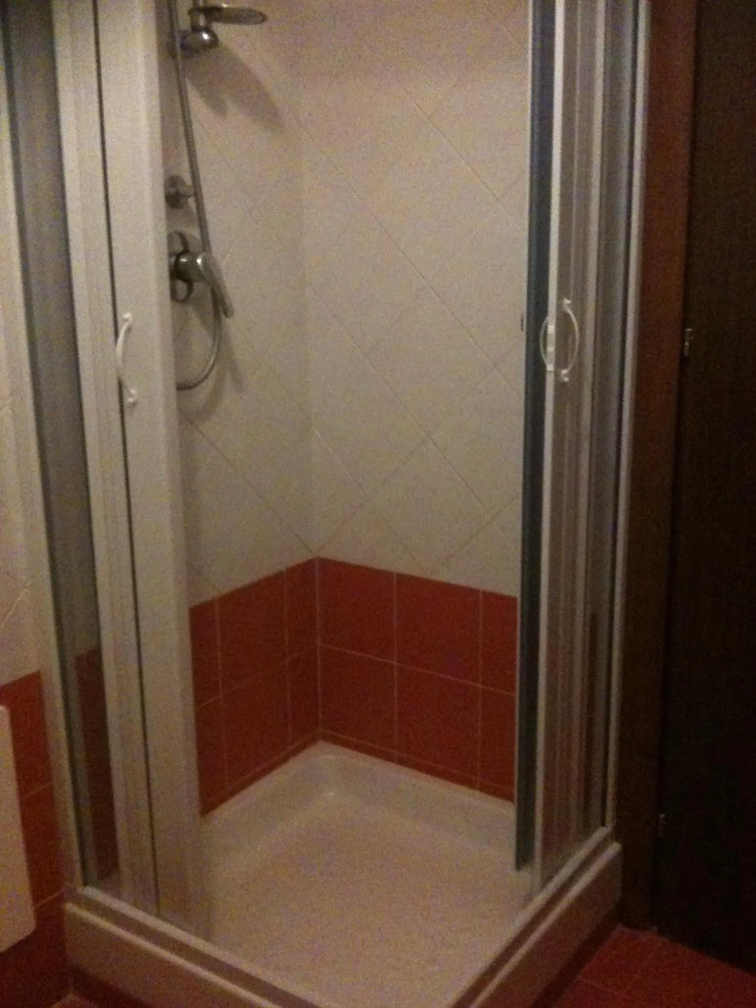 Shower in B&B Dolcevita