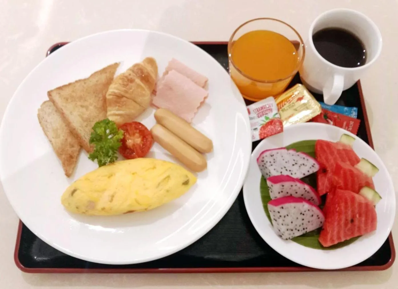 Restaurant/places to eat in Lohas Residences Sukhumvit 2