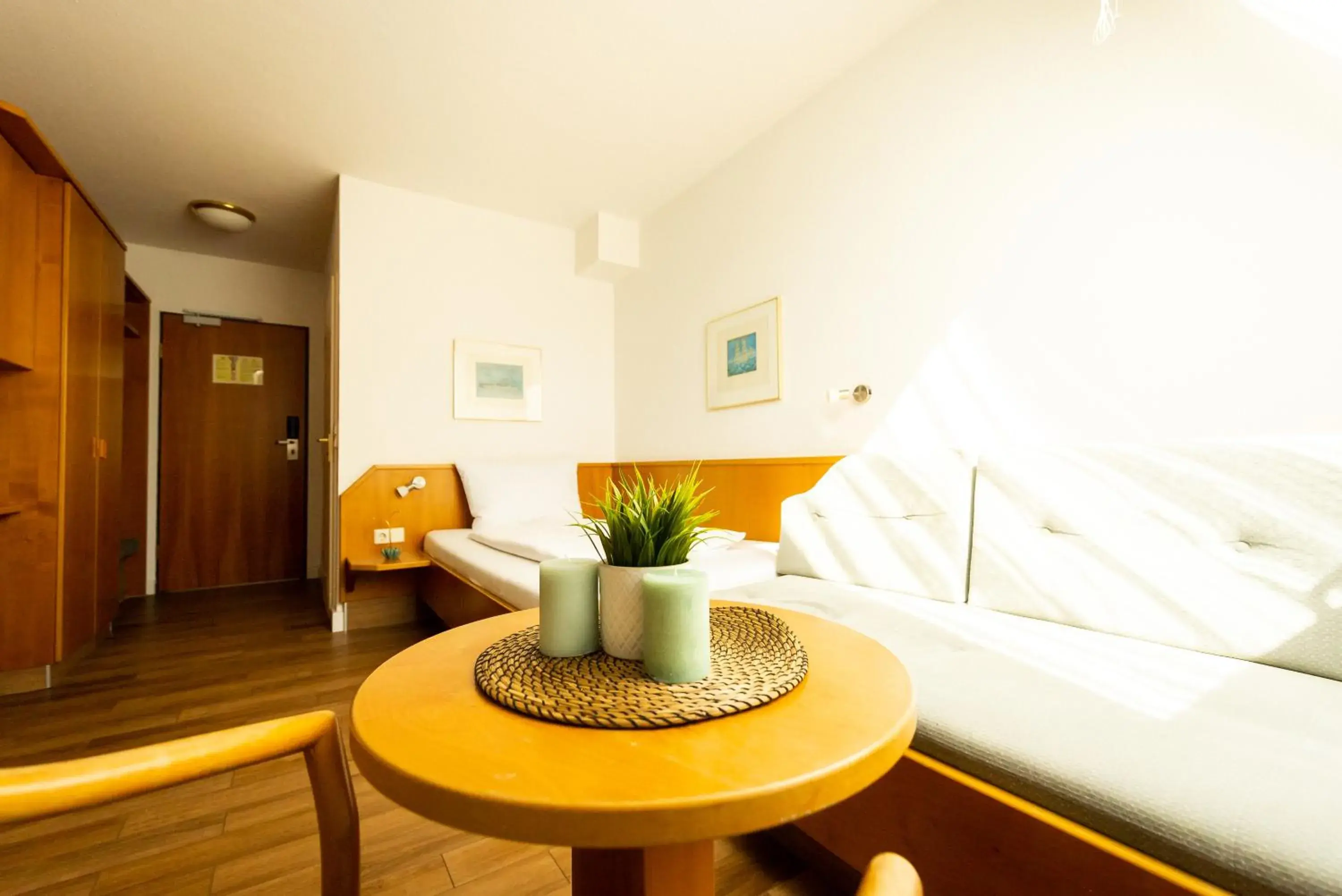 Single Room with Shower in CityHotel Feuerbach Single Room with Shower in CityHotel Feuerbach