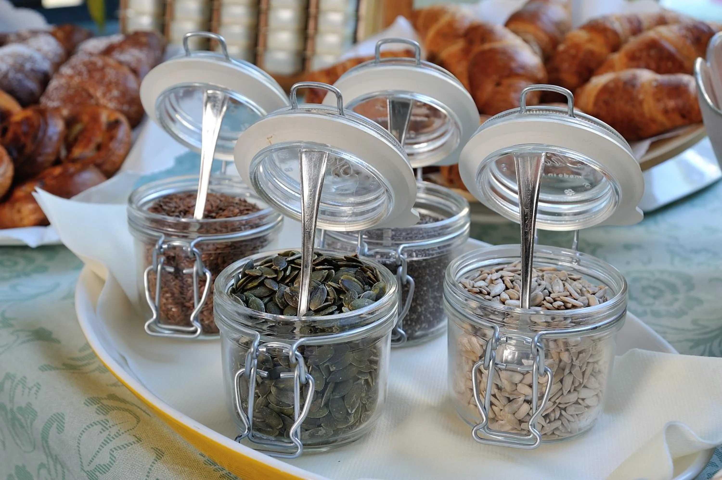 Buffet breakfast in Hotel Suisse