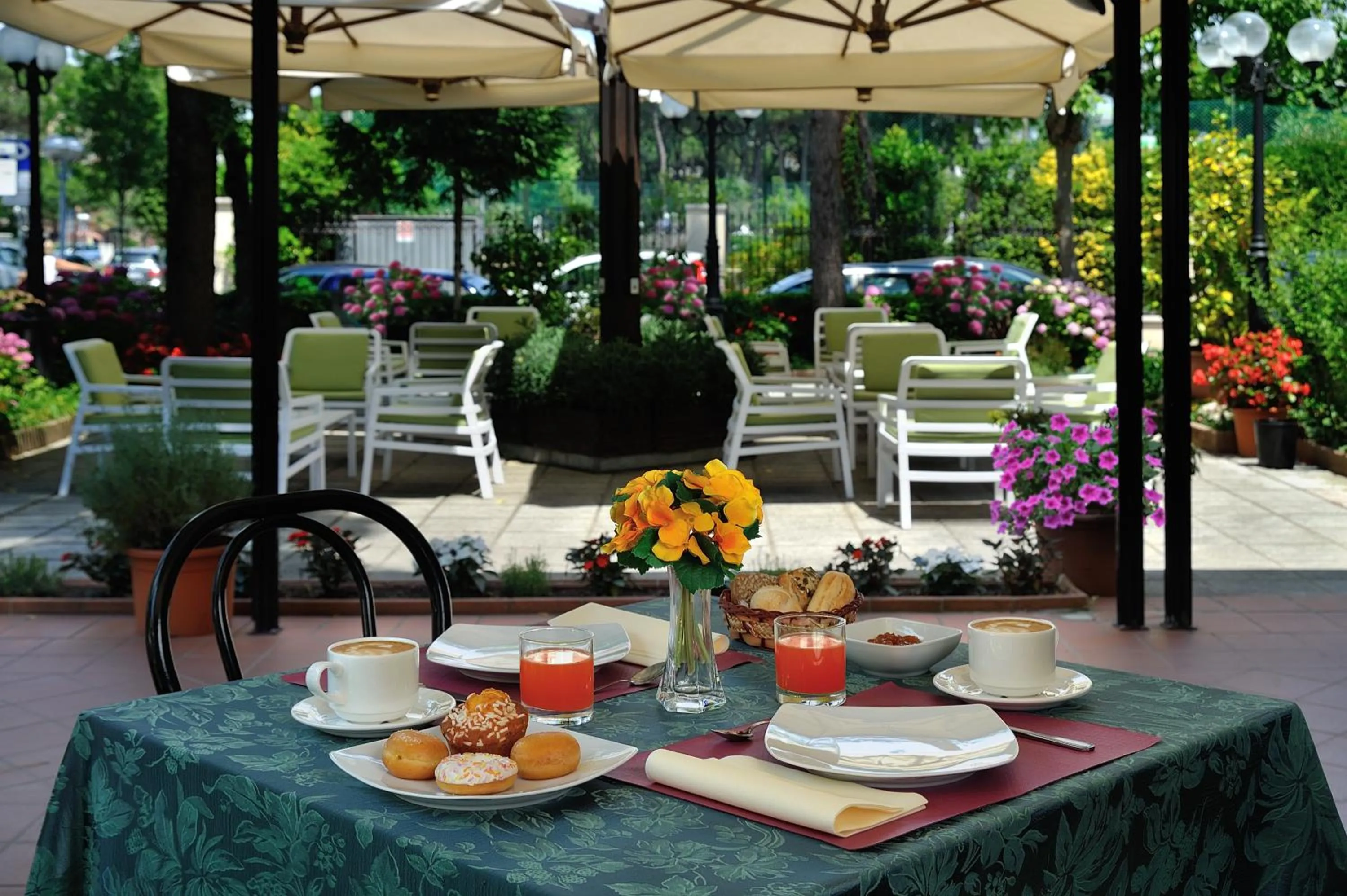 Facade/entrance in Hotel Suisse