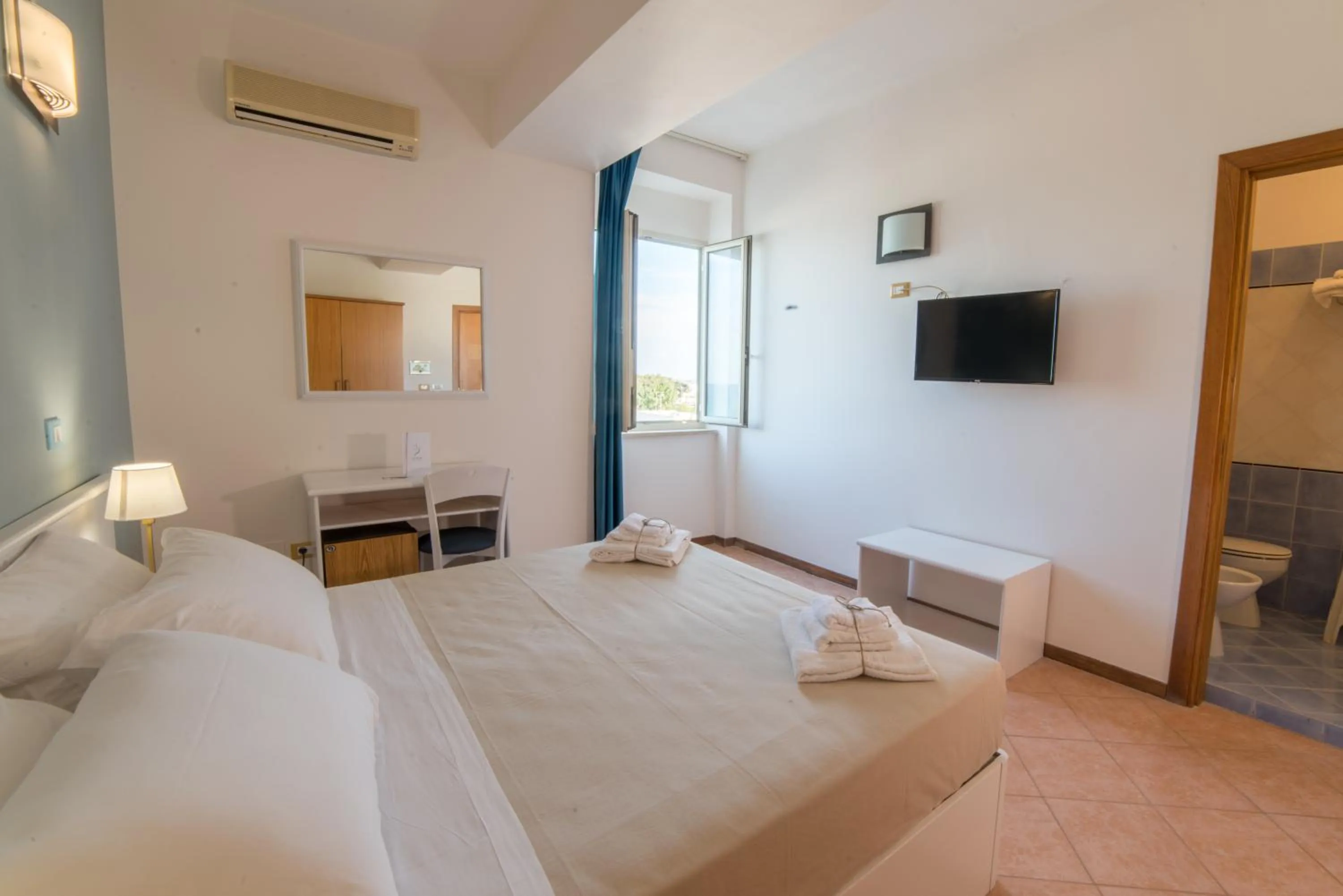 Gatto Bianco Casalabate