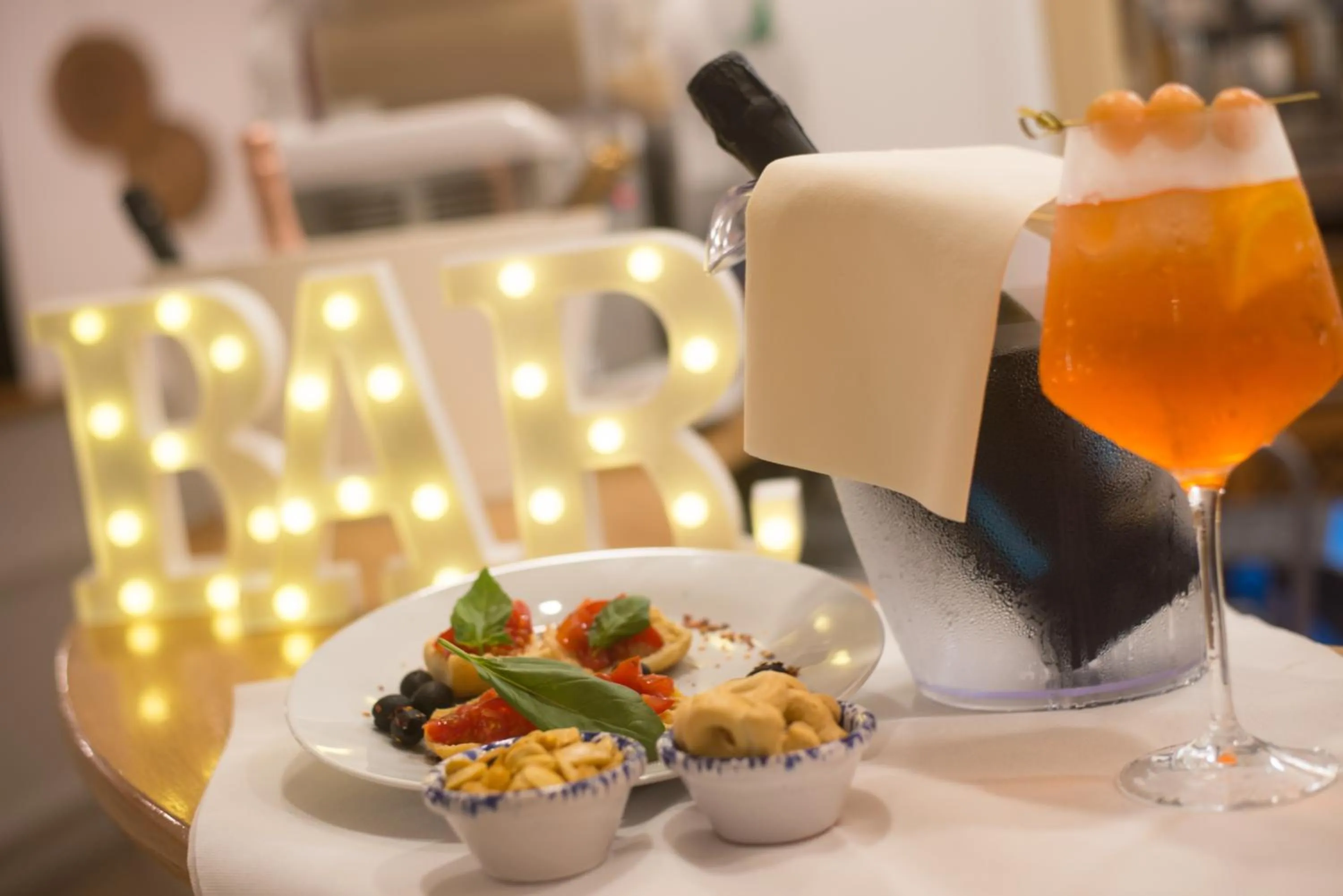 Gatto Bianco Casalabate