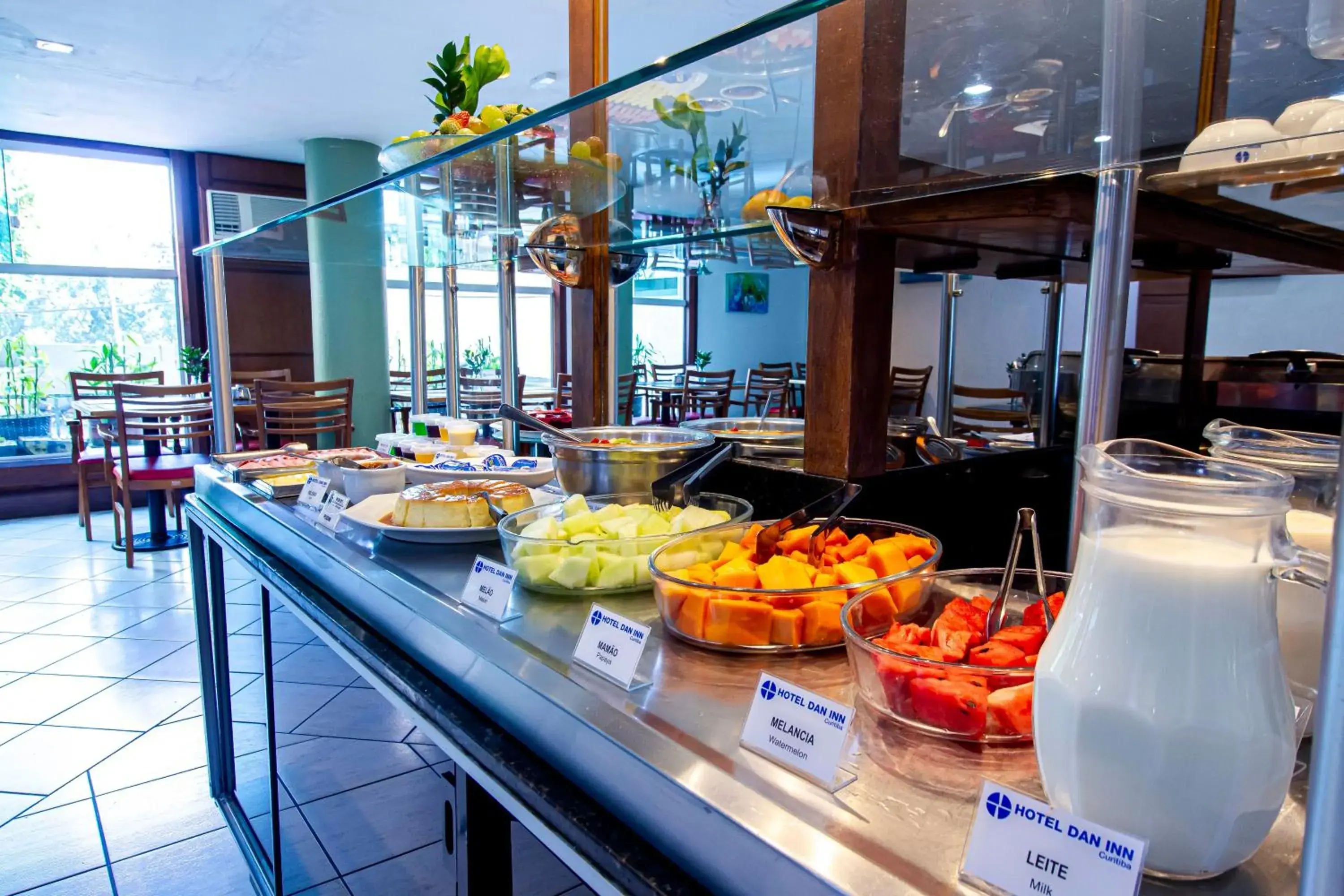 Restaurant/places to eat in Hotel Dan Inn Curitiba Centro By Nacional Inn Restaurant/places to eat in Hotel Dan Inn Curitiba Centro By Nacional Inn