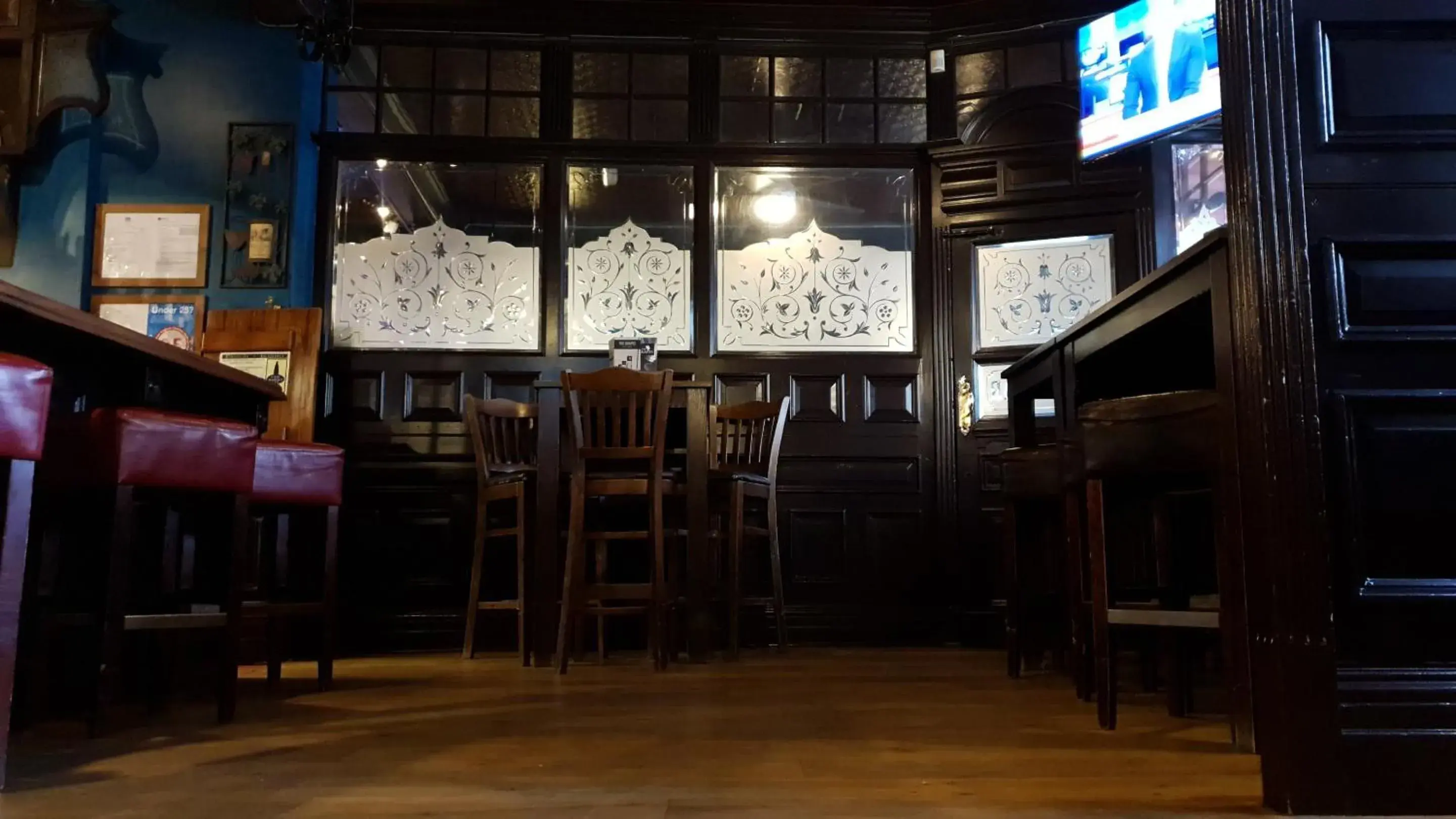 Lounge or bar in The Grapes Pub Lounge or bar in The Grapes Pub
