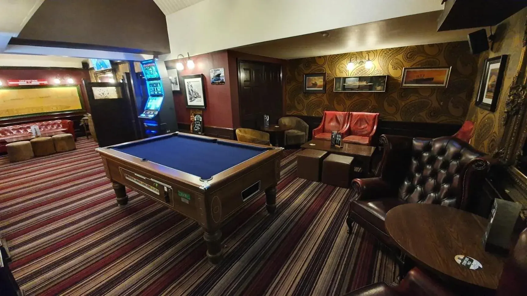Lounge or bar in The Grapes Pub Lounge or bar in The Grapes Pub